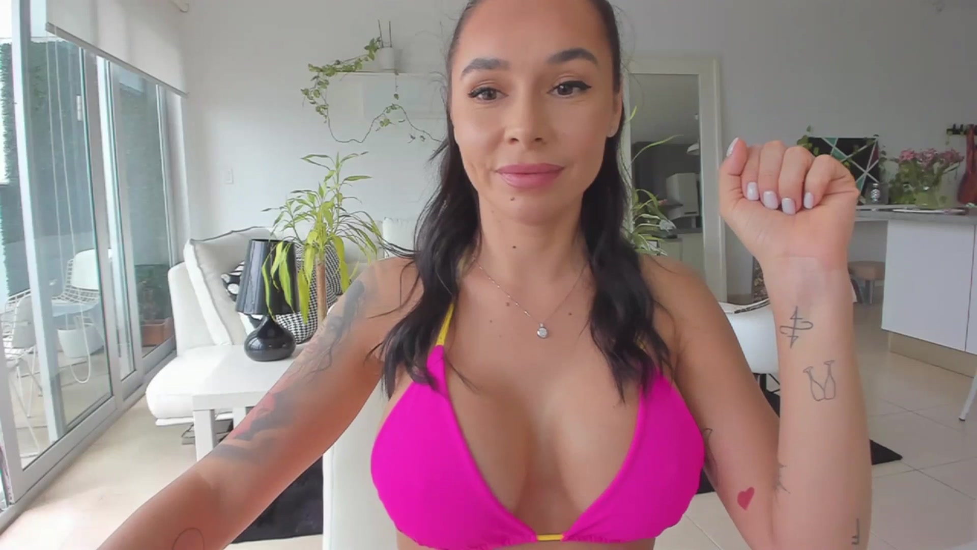 Gallery image thumbnail from summerbae's myfreecams stream on, 07/09/2023, 19:11 image 14 of 20