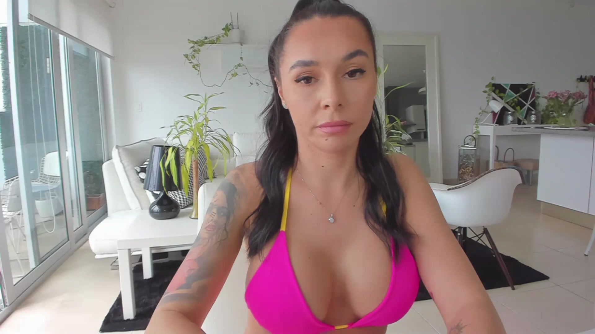 Gallery image thumbnail from summerbae's myfreecams stream on, 07/09/2023, 19:11 image 16 of 20
