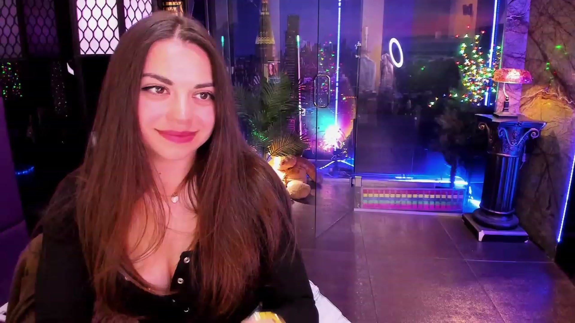 Gallery image thumbnail from sunn_o's myfreecams stream on, 04/30/2023, 10:25 image 12 of 20
