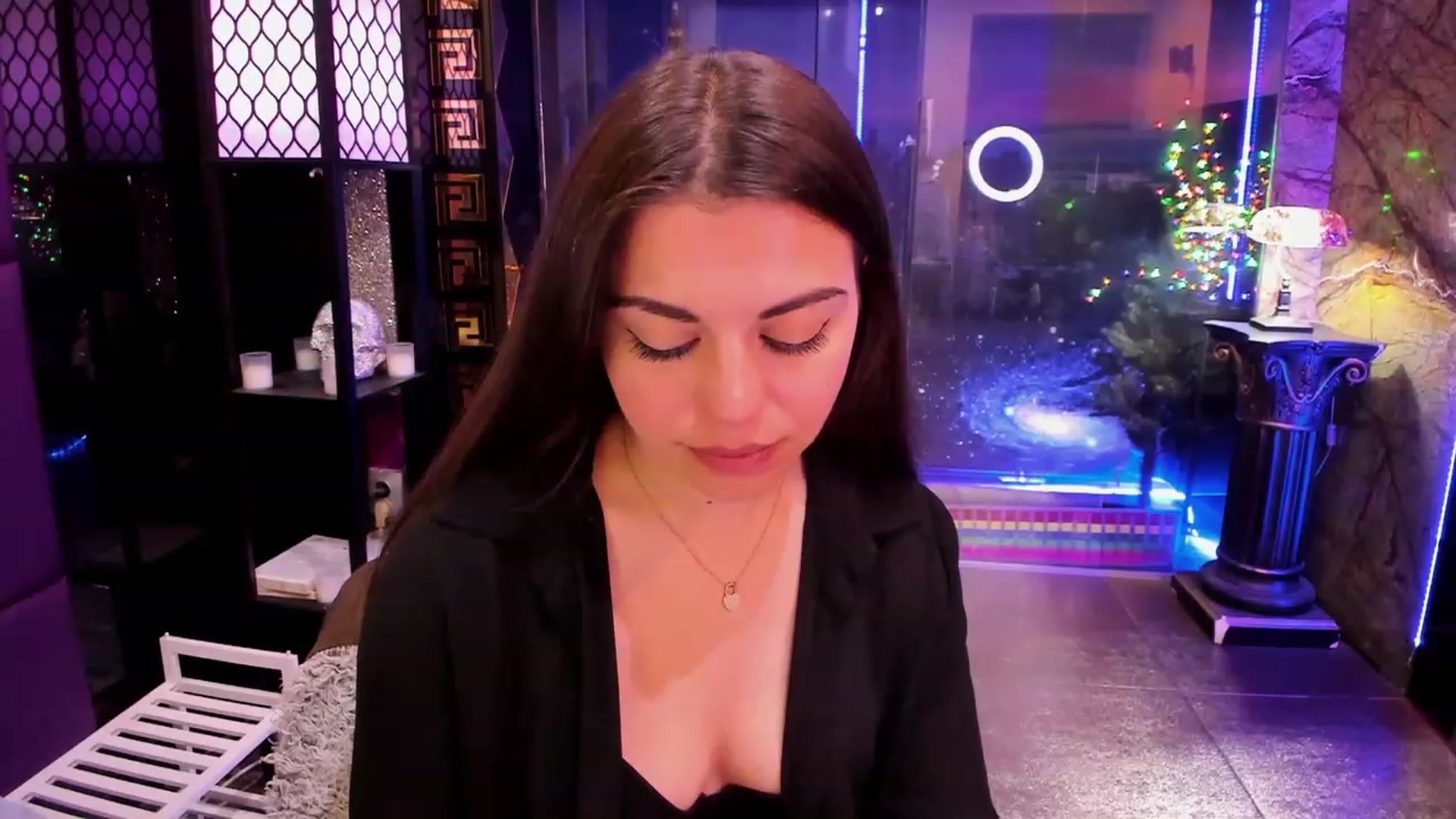 Gallery image thumbnail from sunn_o's myfreecams stream on, 05/15/2023, 09:09 image 6 of 20