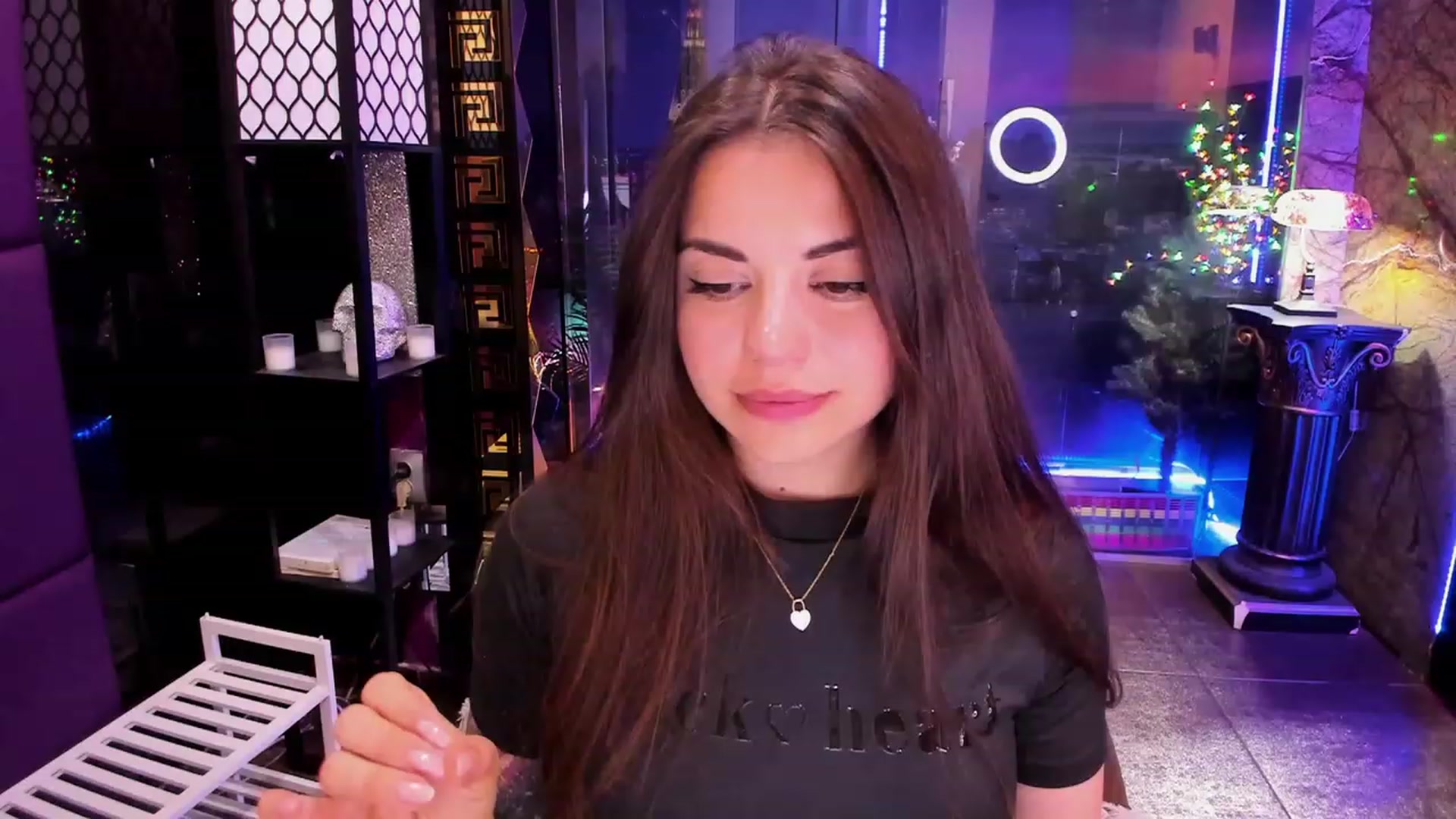 Gallery image thumbnail from sunn_o's myfreecams stream on, 05/17/2023, 09:45 image 2 of 20