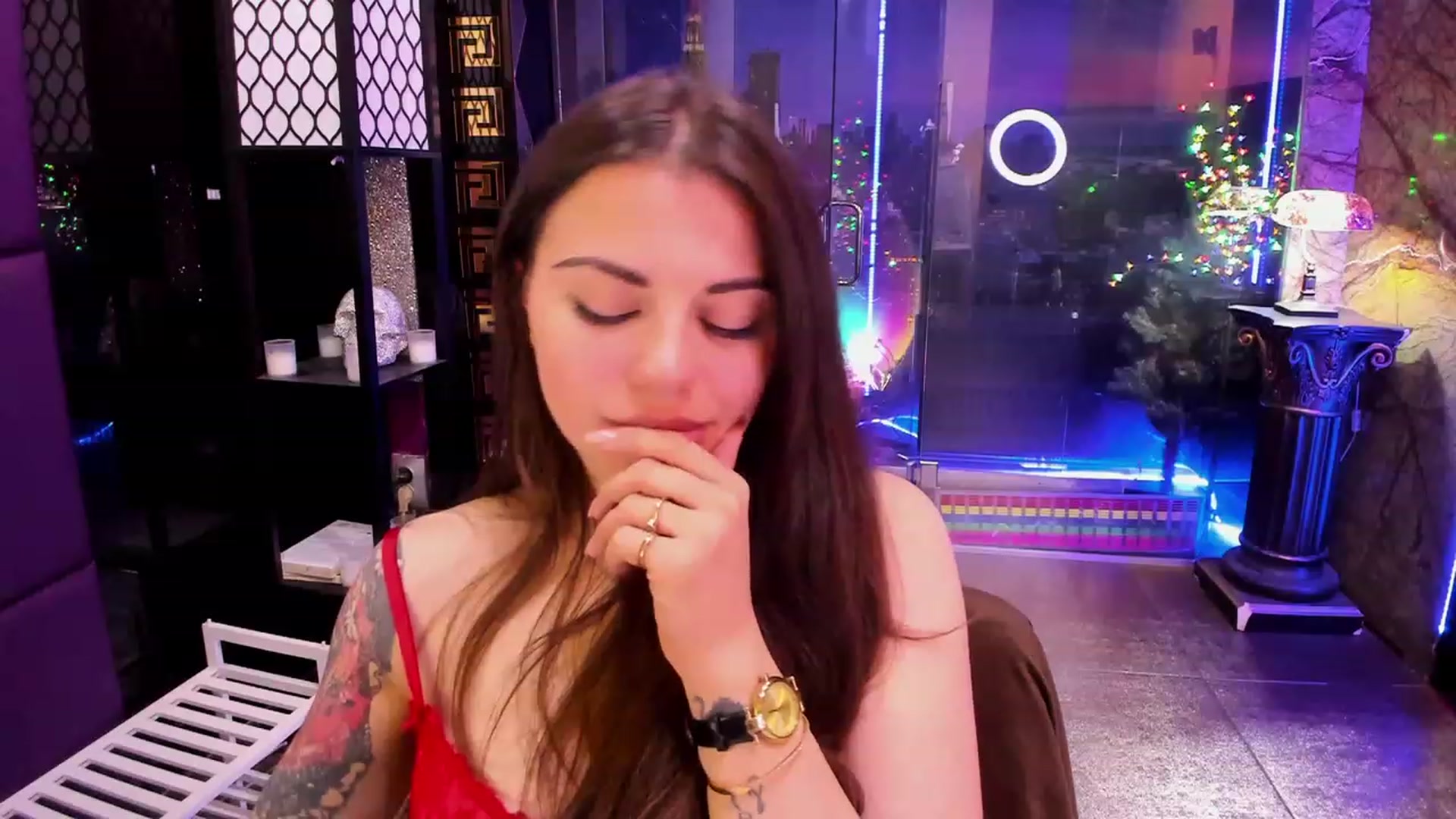 Gallery image thumbnail from sunn_o's myfreecams stream on, 05/17/2023, 09:45 image 18 of 20