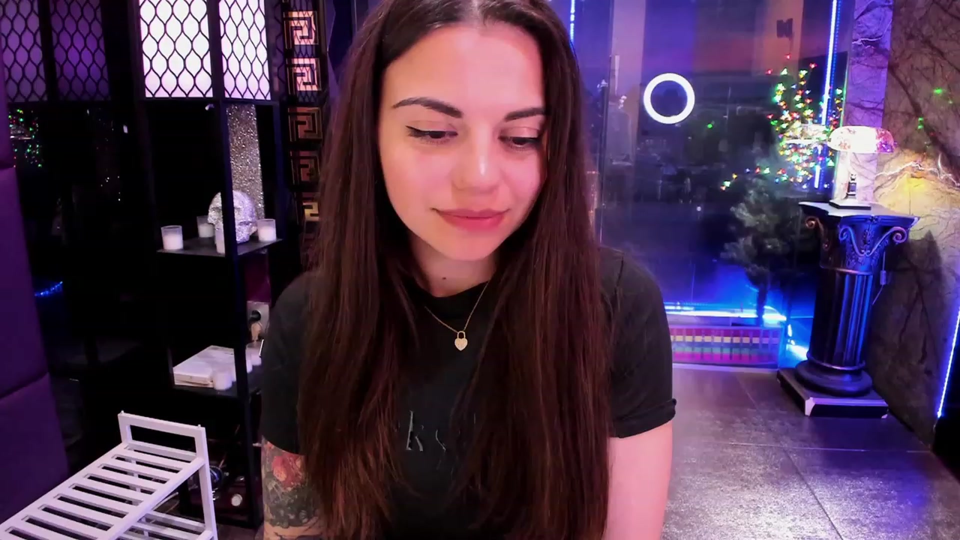Gallery image thumbnail from sunn_o's myfreecams stream on, 05/20/2023, 12:17 image 18 of 20