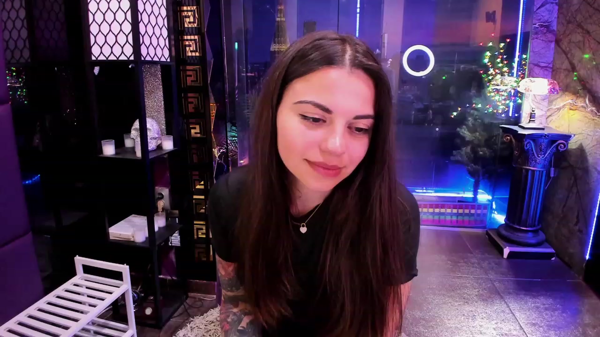 Gallery image thumbnail from sunn_o's myfreecams stream on, 05/20/2023, 12:17 image 12 of 20