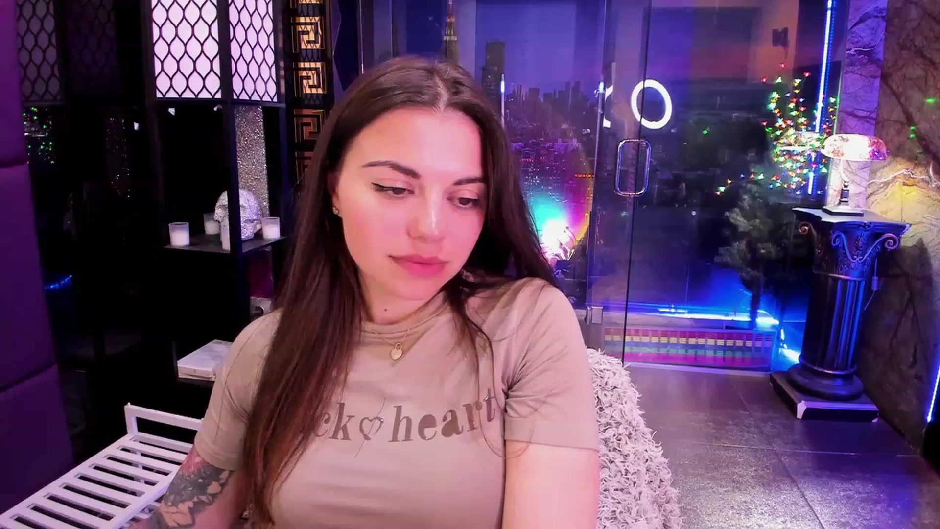 Gallery image thumbnail from sunn_o's myfreecams stream on, 05/26/2023, 11:43 image 1 of 20