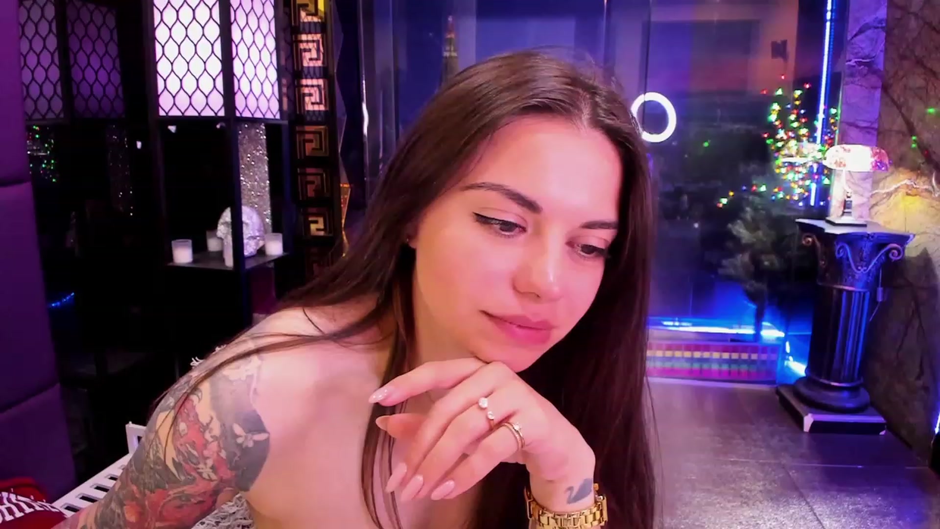 Gallery image thumbnail from sunn_o's myfreecams stream on, 06/07/2023, 12:52 image 5 of 20