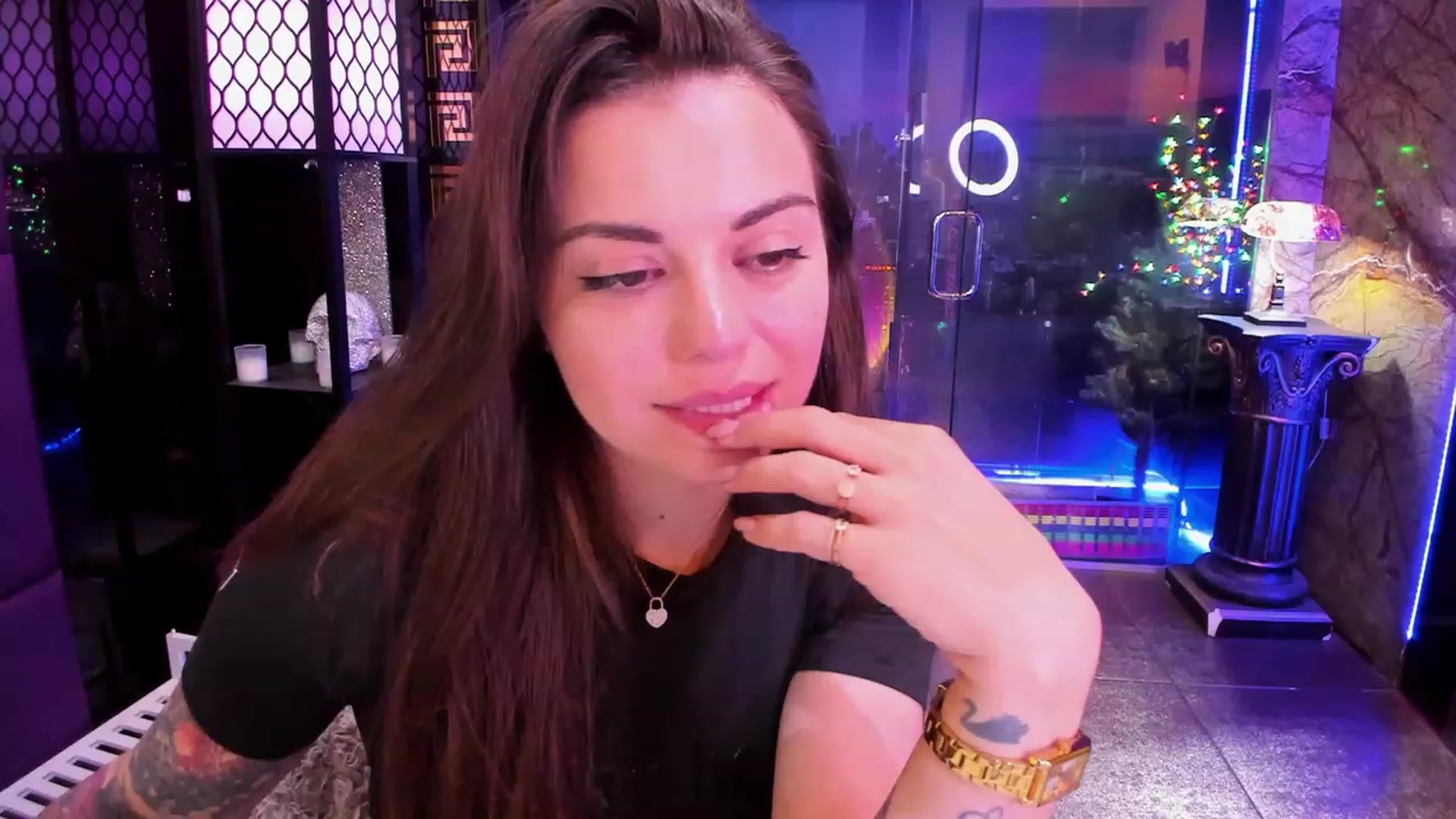 Gallery image thumbnail from sunn_o's myfreecams stream on, 06/08/2023, 12:49 image 2 of 20