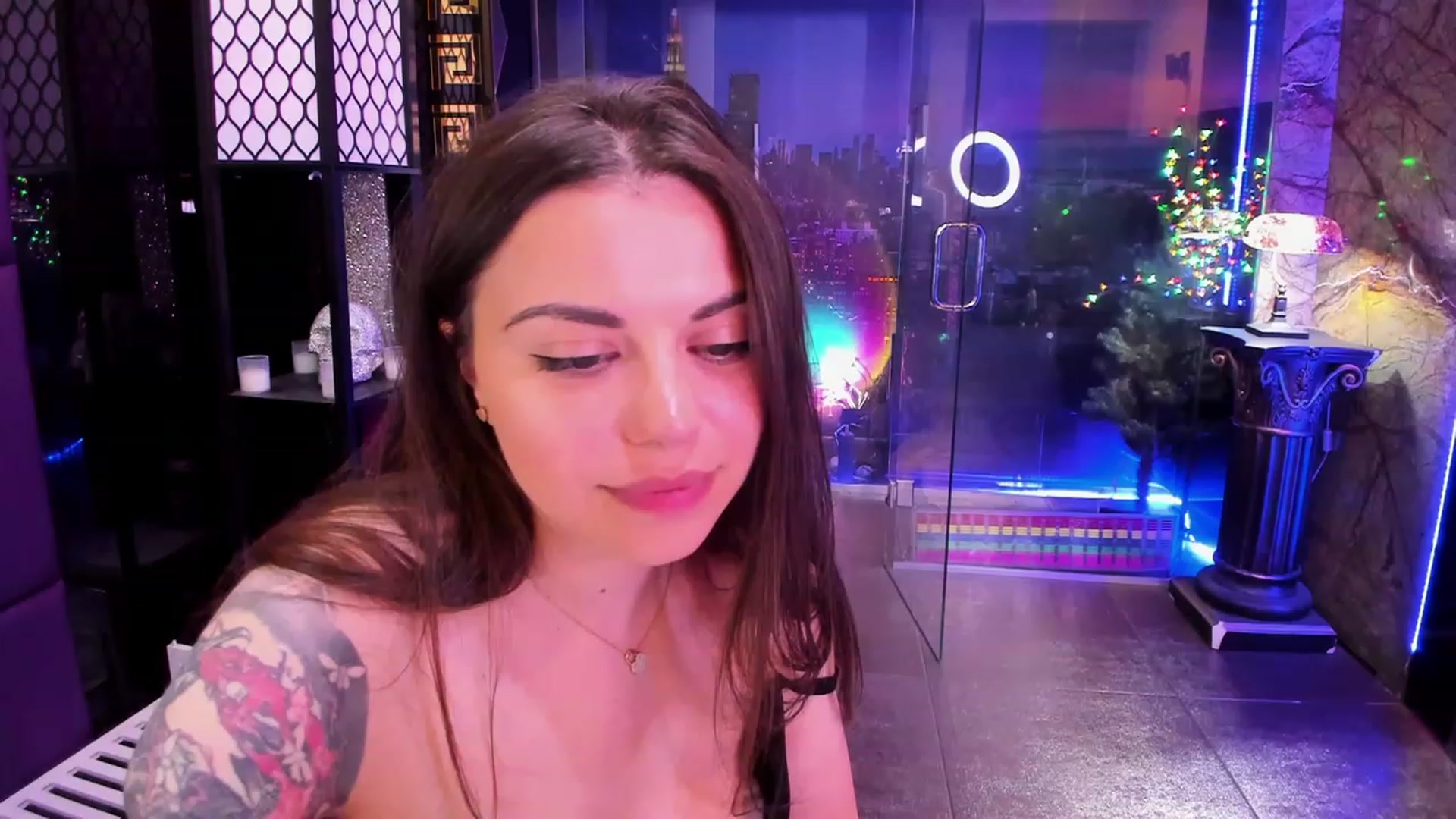 Gallery image thumbnail from sunn_o's myfreecams stream on, 06/08/2023, 12:49 image 16 of 20