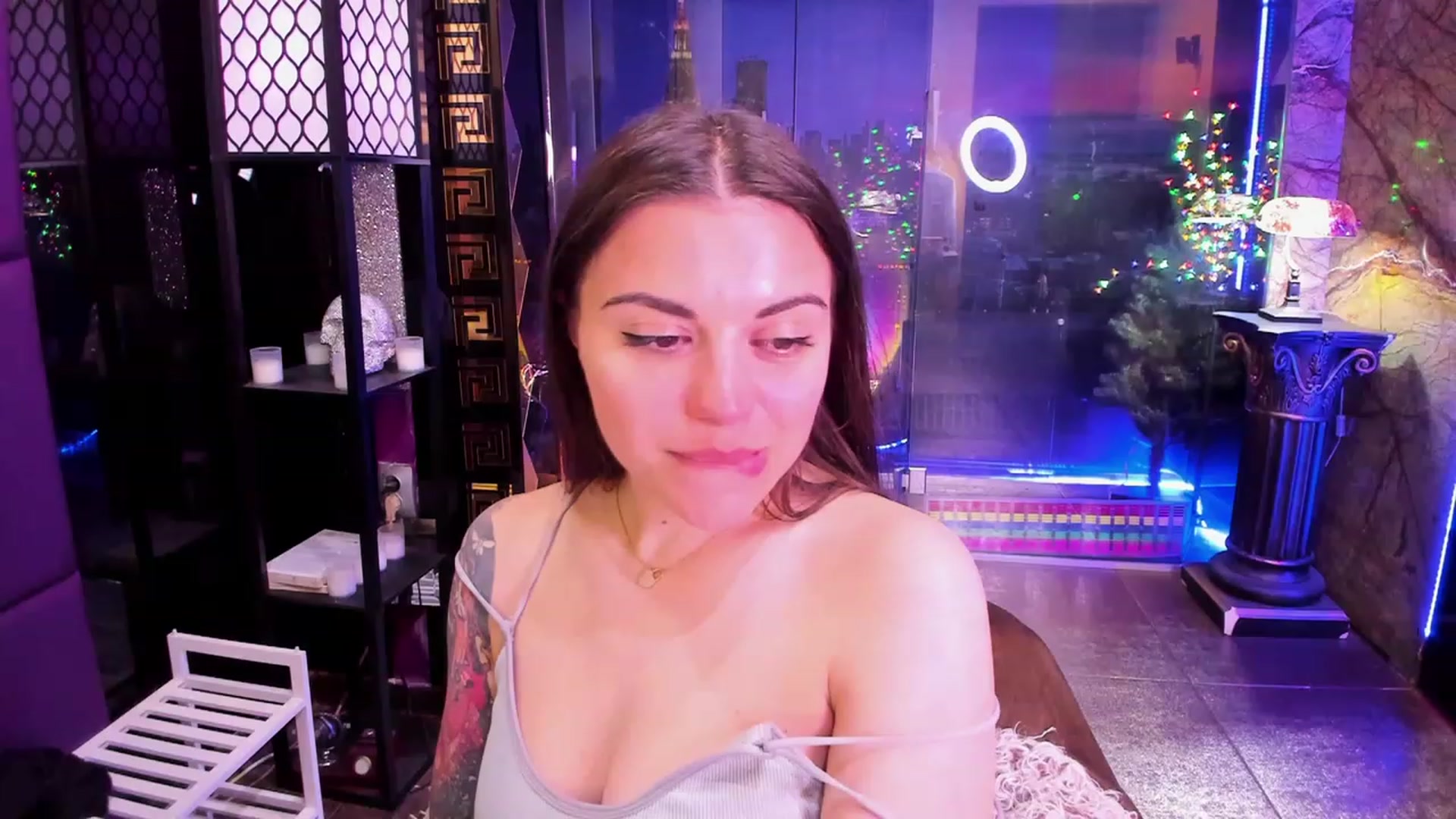 Gallery image thumbnail from sunn_o's myfreecams stream on, 06/13/2023, 12:43 image 18 of 20