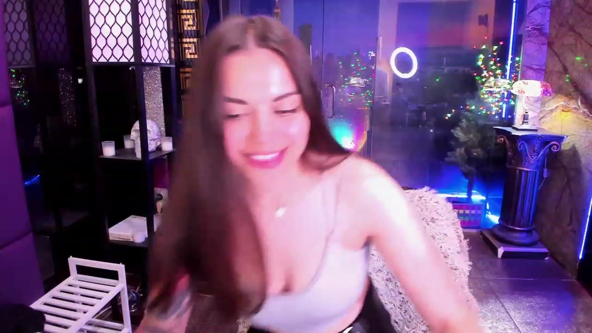 Gallery image thumbnail from sunn_o's myfreecams stream on, 06/13/2023, 12:43 image 11 of 20