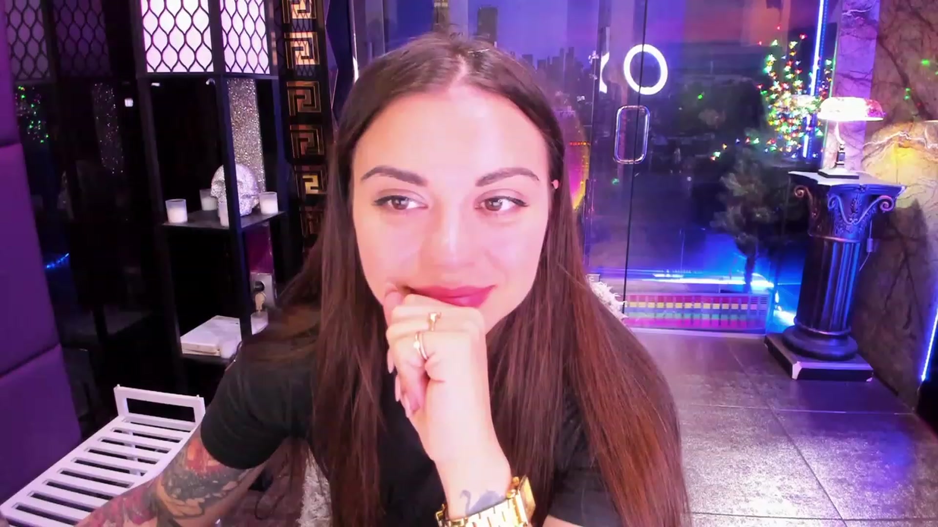 Gallery image thumbnail from sunn_o's myfreecams stream on, 07/30/2023, 12:25 image 18 of 20