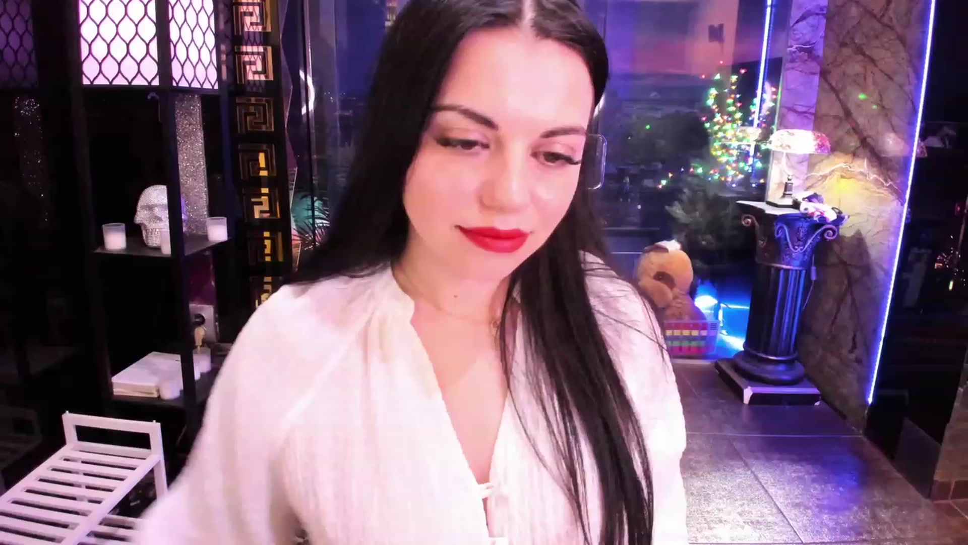 Gallery image thumbnail from sunn_o's myfreecams stream on, 01/04/2024, 11:35 image 2 of 20