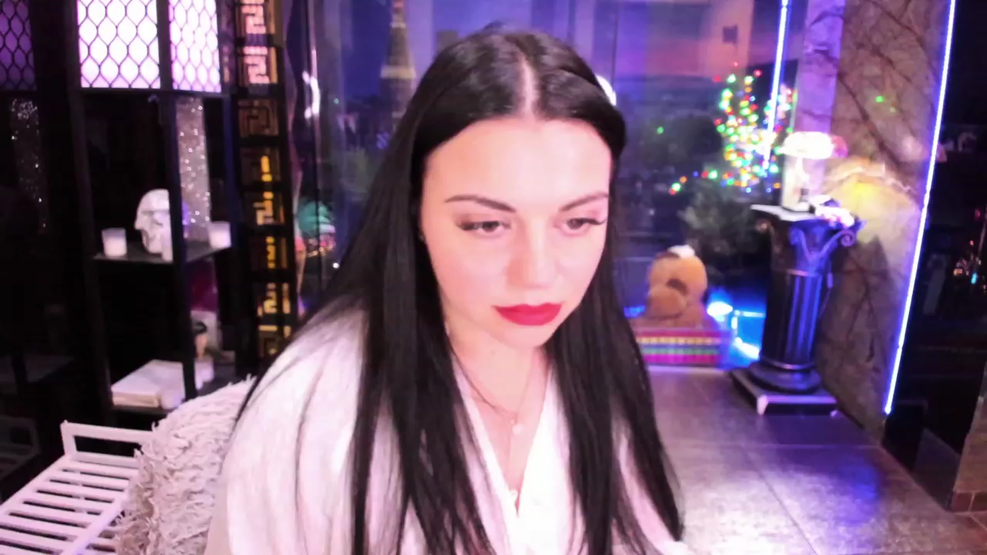 Gallery image thumbnail from sunn_o's myfreecams stream on, 01/04/2024, 11:35 image 9 of 20