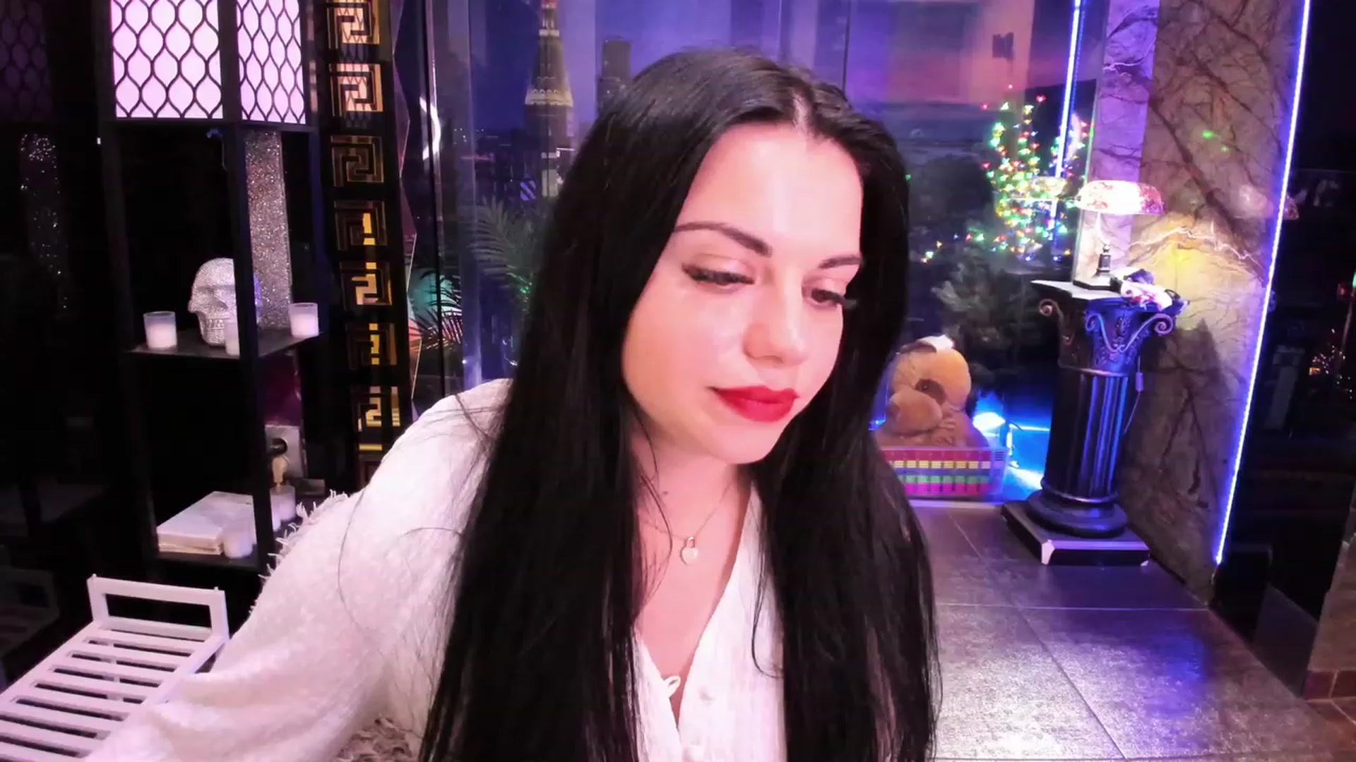Gallery image thumbnail from sunn_o's myfreecams stream on, 01/04/2024, 11:35 image 4 of 20