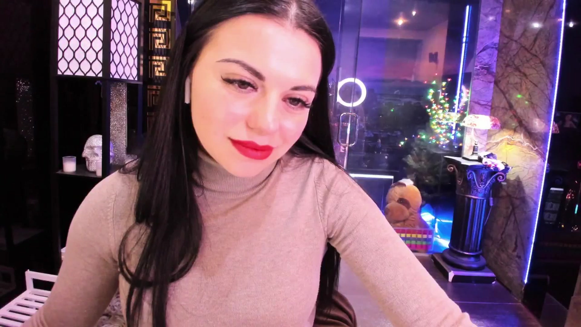 Gallery image thumbnail from sunn_o's myfreecams stream on, 01/21/2024, 09:33 image 6 of 20