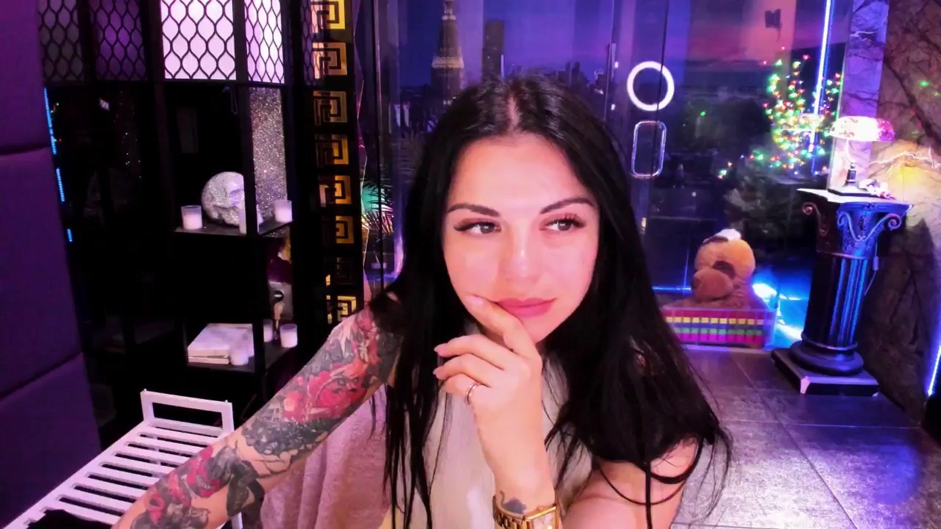 Gallery image thumbnail from sunn_o's myfreecams stream on, 07/17/2024, 12:20 image 20 of 20