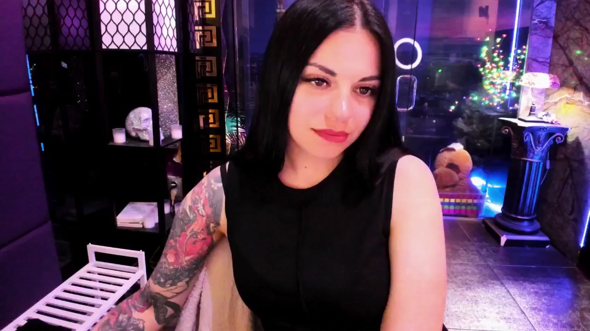 Gallery image thumbnail from sunn_o's myfreecams stream on, 07/18/2024, 12:12 image 7 of 20