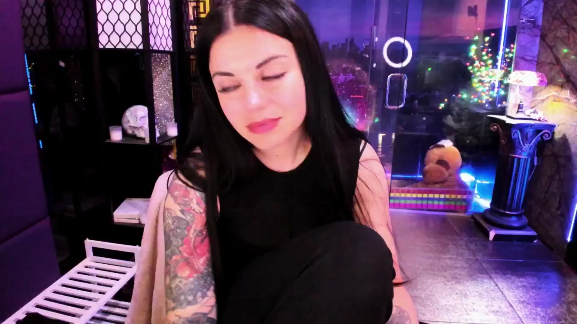 Gallery image thumbnail from sunn_o's myfreecams stream on, 07/18/2024, 12:12 image 20 of 20