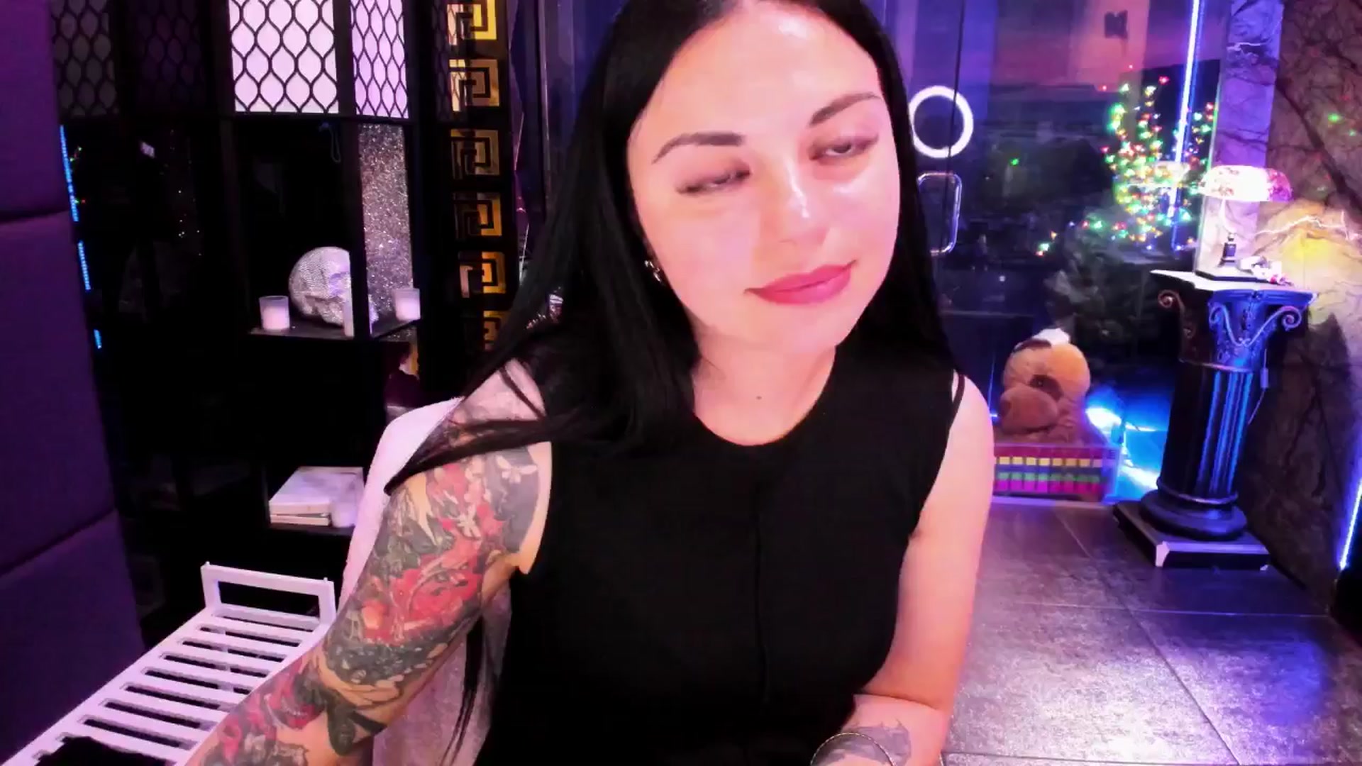 Gallery image thumbnail from sunn_o's myfreecams stream on, 07/18/2024, 12:12 image 19 of 20