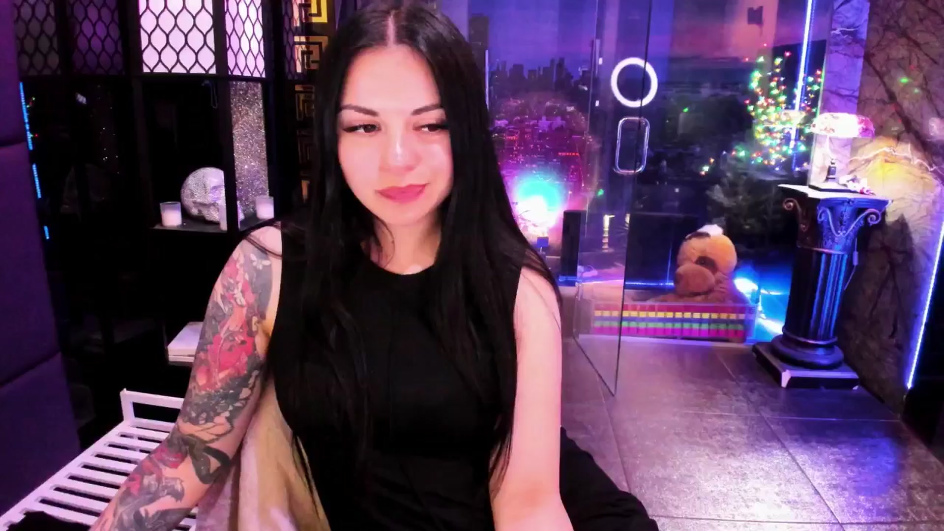 Gallery image thumbnail from sunn_o's myfreecams stream on, 07/18/2024, 12:48 image 9 of 20