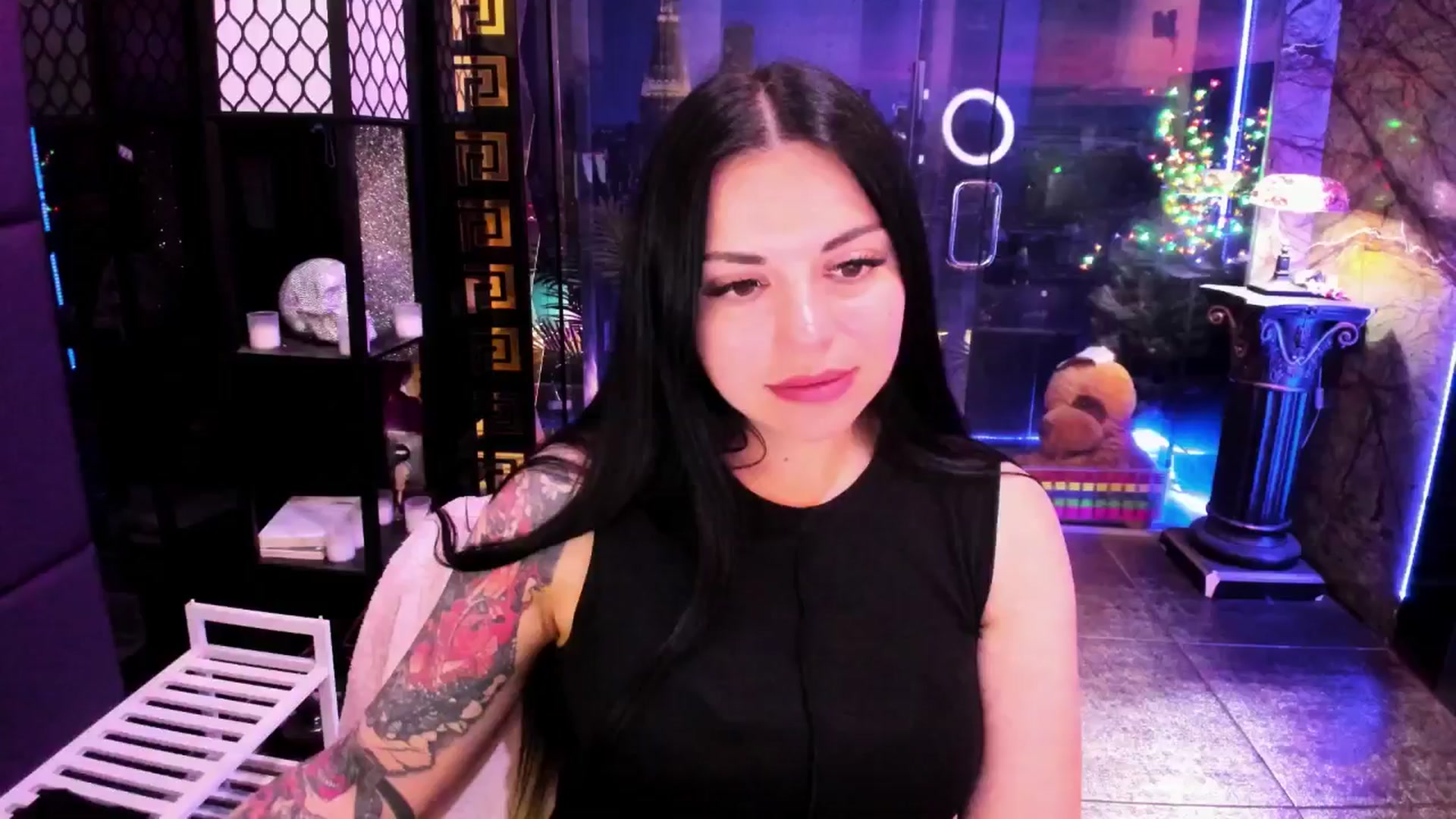 Gallery image thumbnail from sunn_o's myfreecams stream on, 07/18/2024, 12:48 image 7 of 20