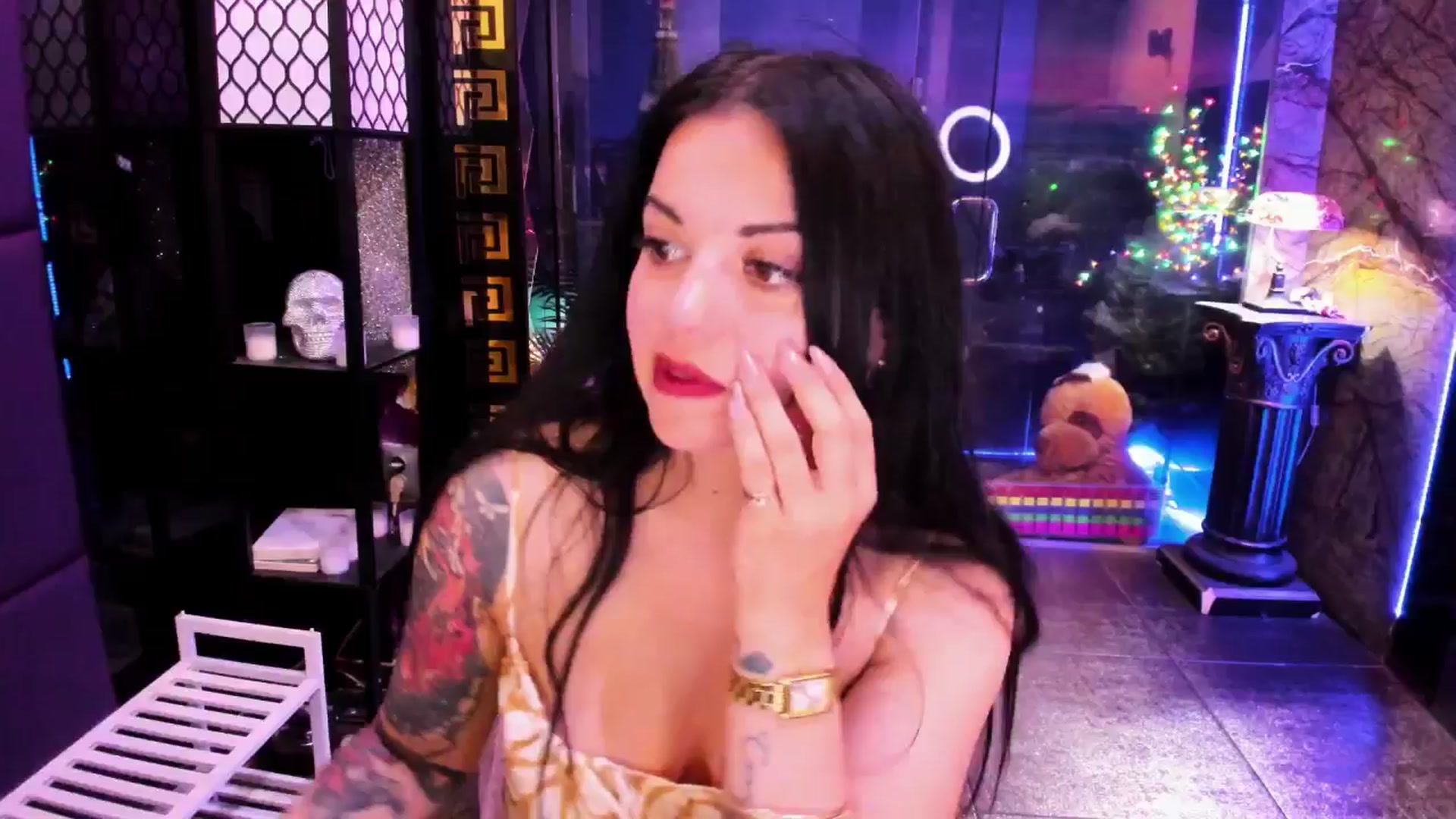 Gallery image thumbnail from sunn_o's myfreecams stream on, 07/22/2024, 12:29 image 17 of 20