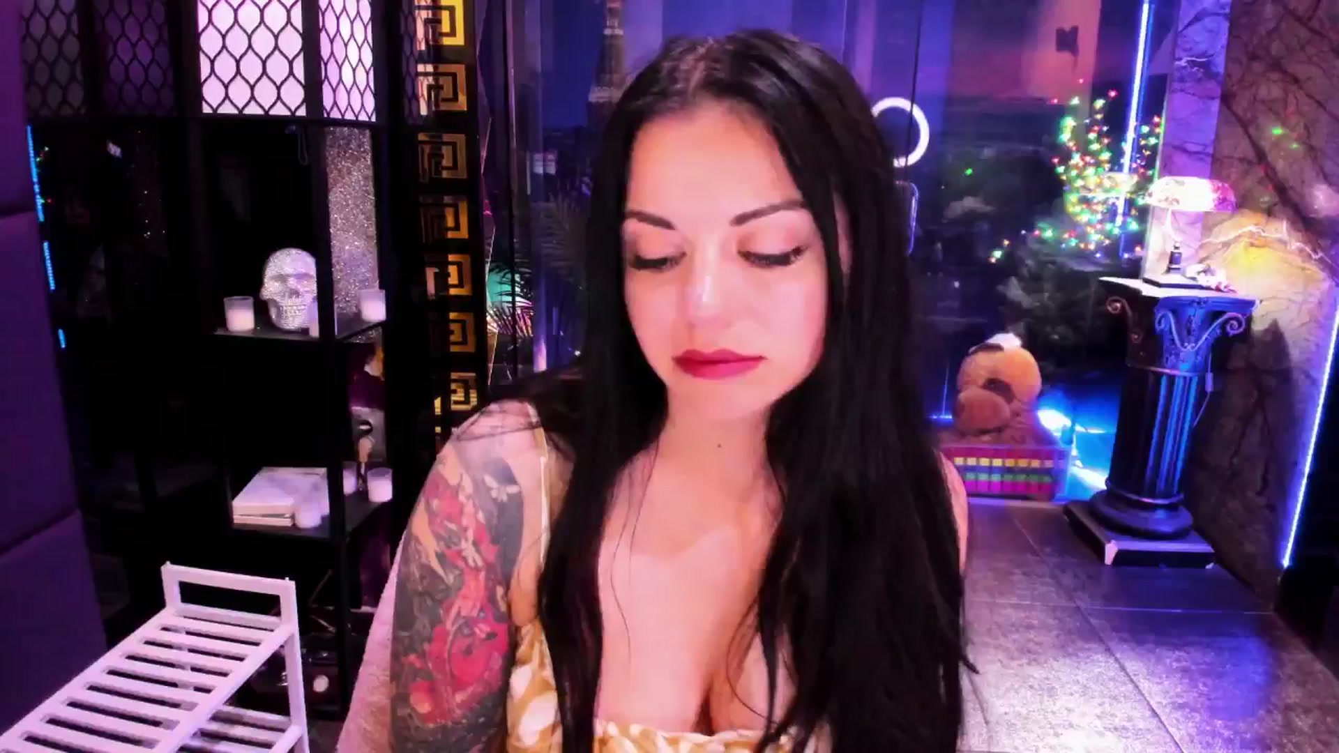 Gallery image thumbnail from sunn_o's myfreecams stream on, 07/22/2024, 12:29 image 12 of 20