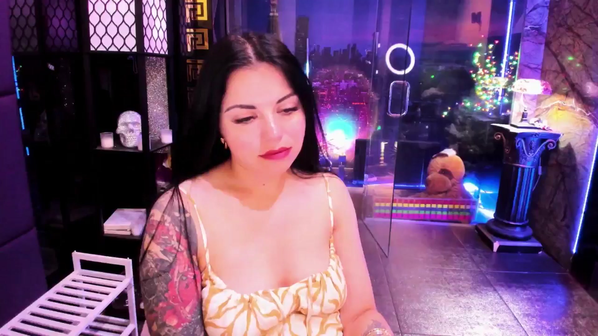 Gallery image thumbnail from sunn_o's myfreecams stream on, 07/22/2024, 12:29 image 14 of 20