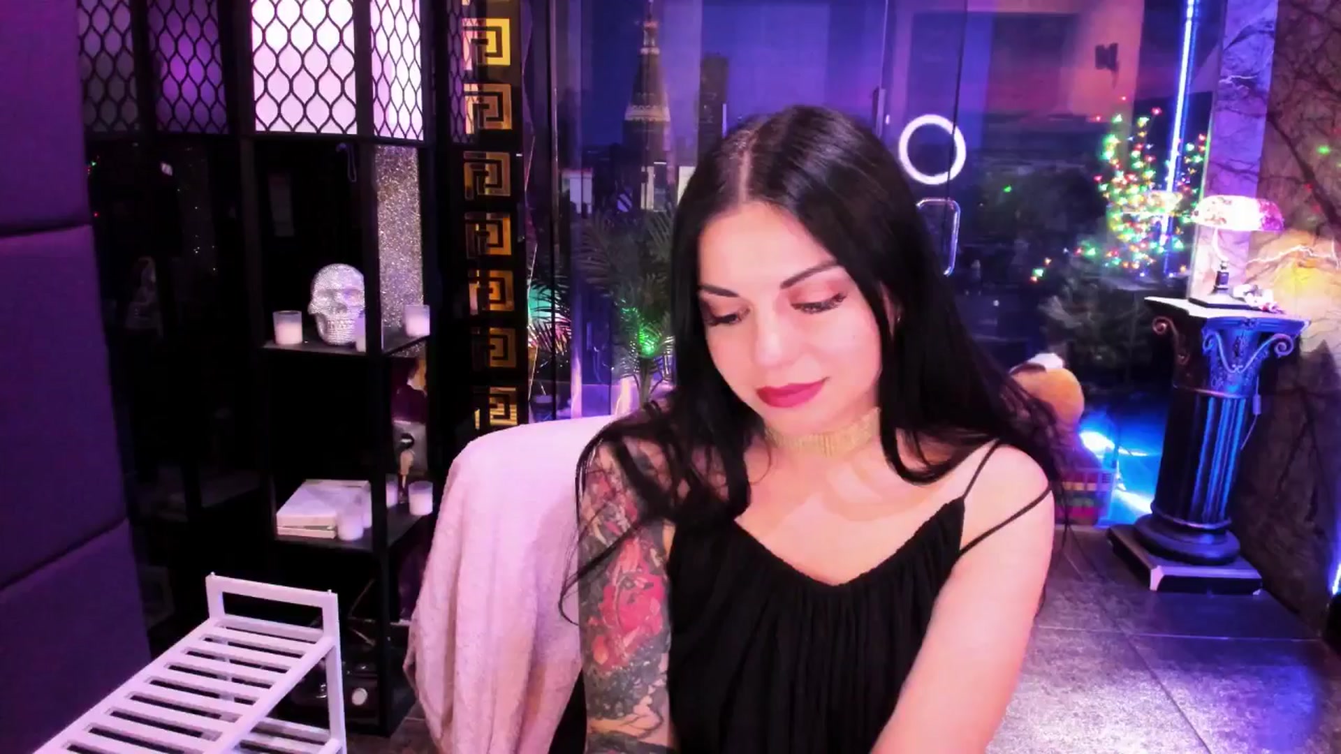 Gallery image thumbnail from sunn_o's myfreecams stream on, 07/28/2024, 12:05 image 7 of 20
