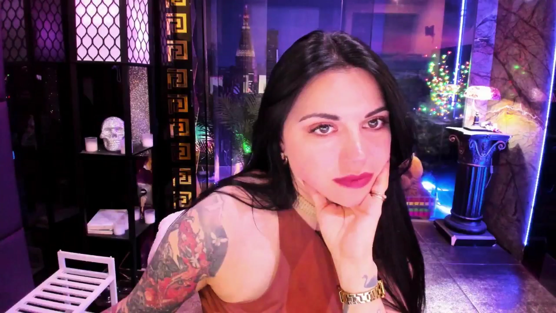 Gallery image thumbnail from sunn_o's myfreecams stream on, 07/30/2024, 12:27 image 9 of 20