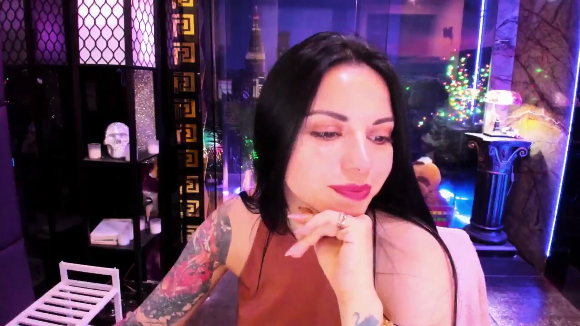 Gallery image thumbnail from sunn_o's myfreecams stream on, 07/30/2024, 12:27 image 10 of 20