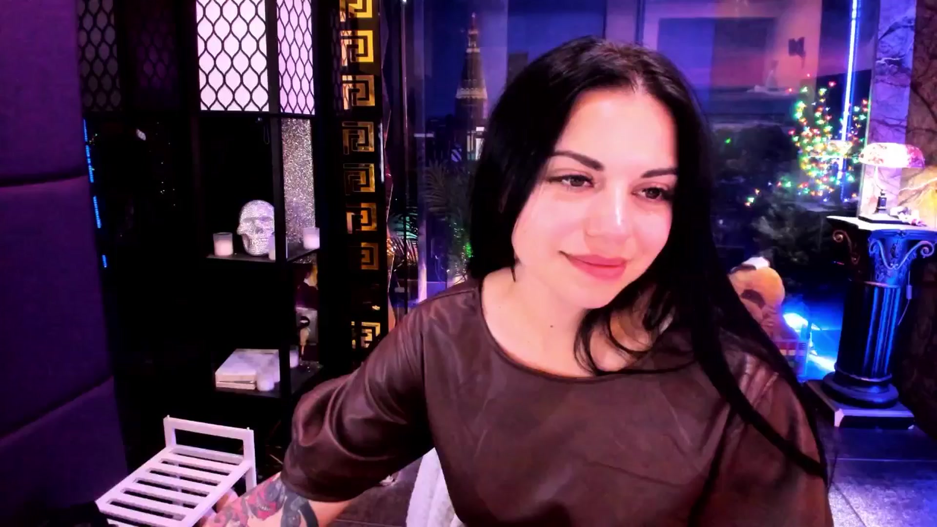 Gallery image thumbnail from sunn_o's myfreecams stream on, 10/31/2024, 10:59 image 3 of 20