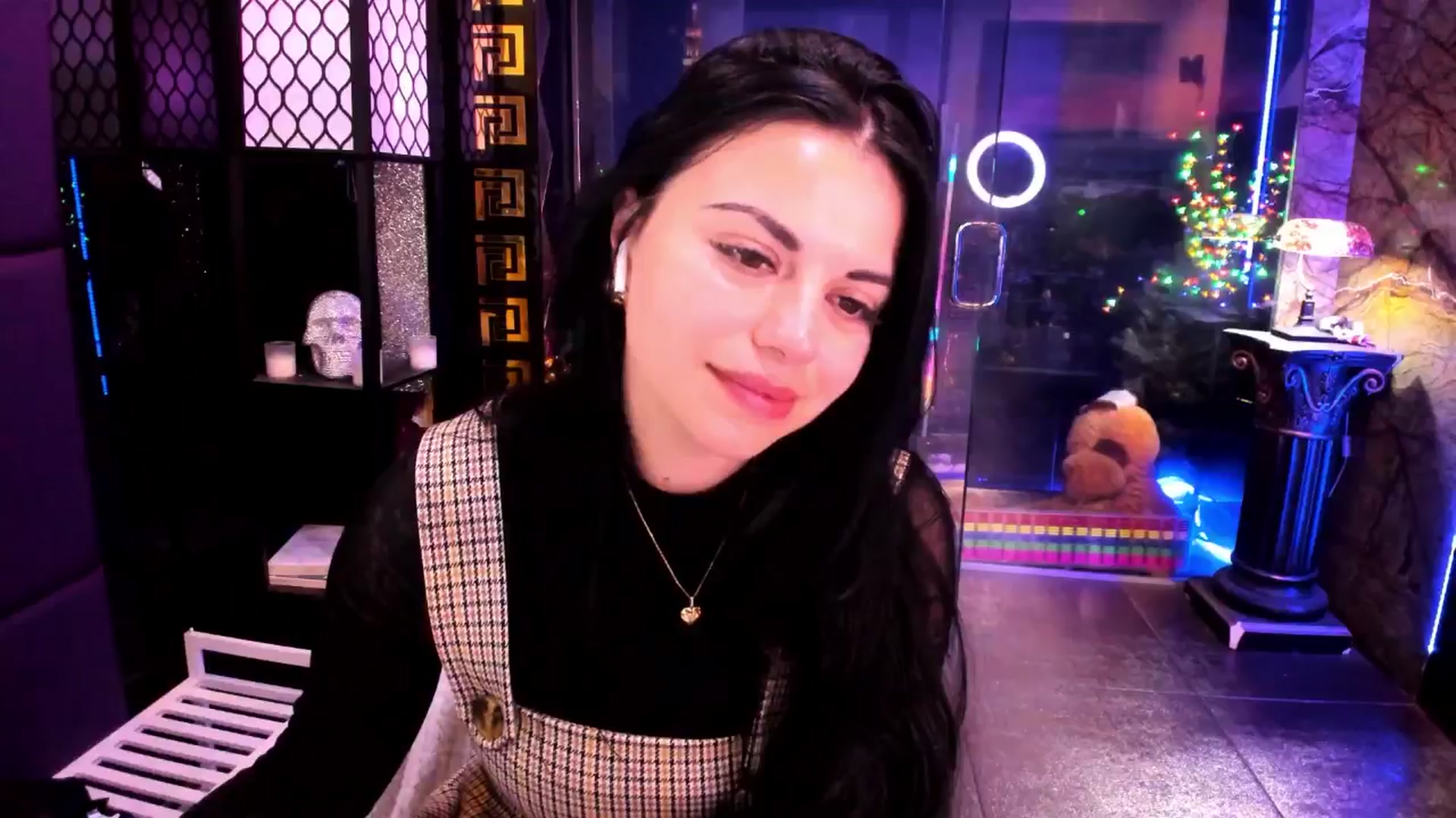 Gallery image thumbnail from sunn_o's myfreecams stream on, 11/17/2024, 12:23 image 15 of 20