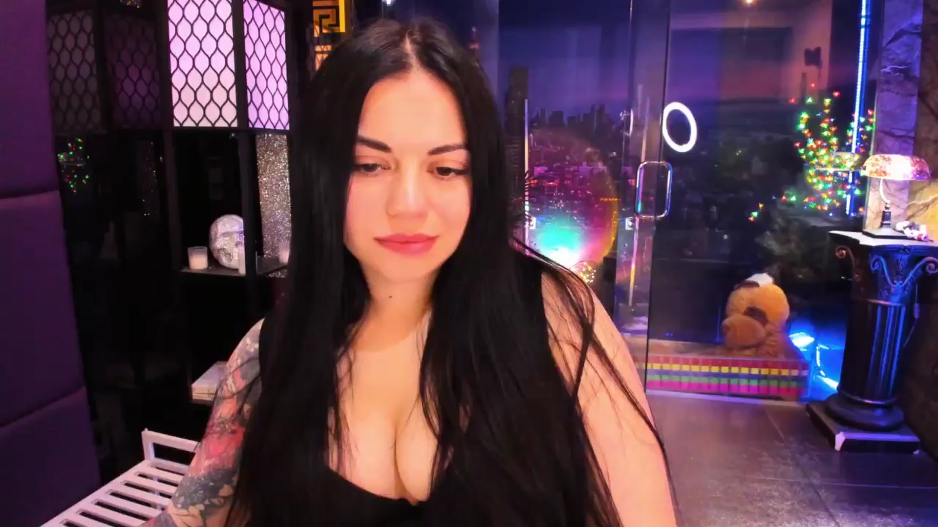 Gallery image thumbnail from sunn_o's myfreecams stream on, 01/19/2025, 13:14 image 5 of 20
