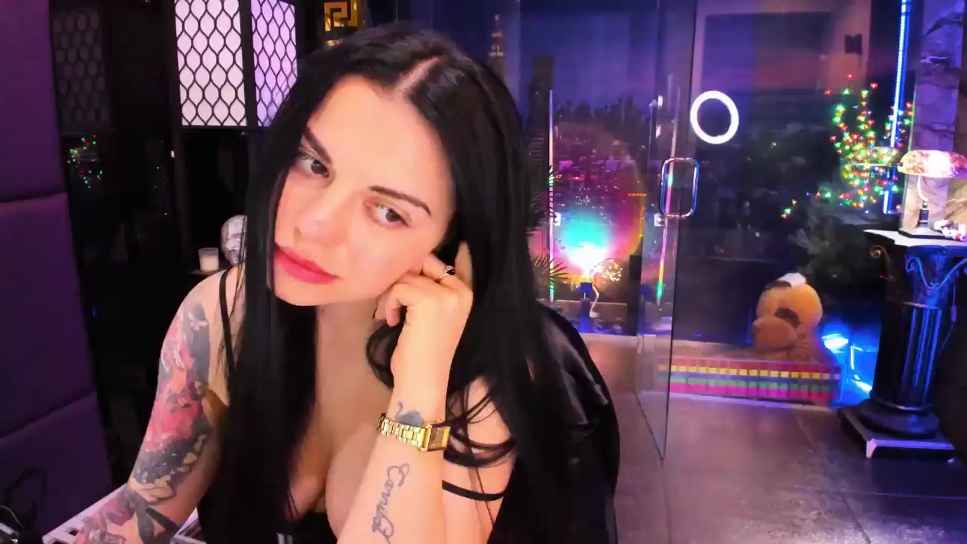 Gallery image thumbnail from sunn_o's myfreecams stream on, 01/26/2025, 13:14 image 11 of 20
