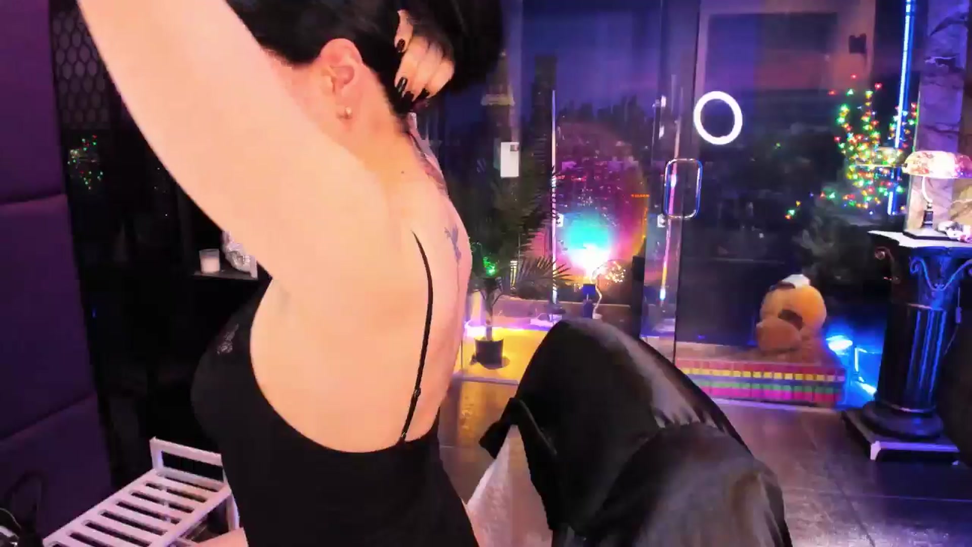 Gallery image thumbnail from sunn_o's myfreecams stream on, 01/26/2025, 13:14 image 3 of 20