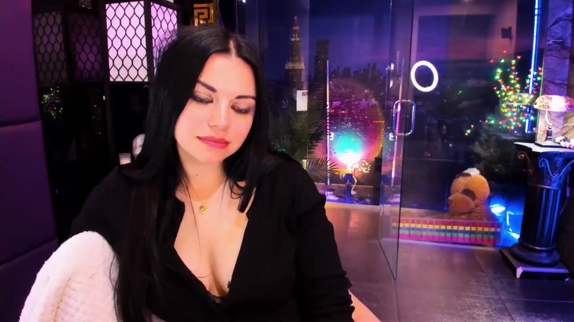 Gallery image thumbnail from sunn_o's myfreecams stream on, 01/30/2025, 11:51 image 12 of 20