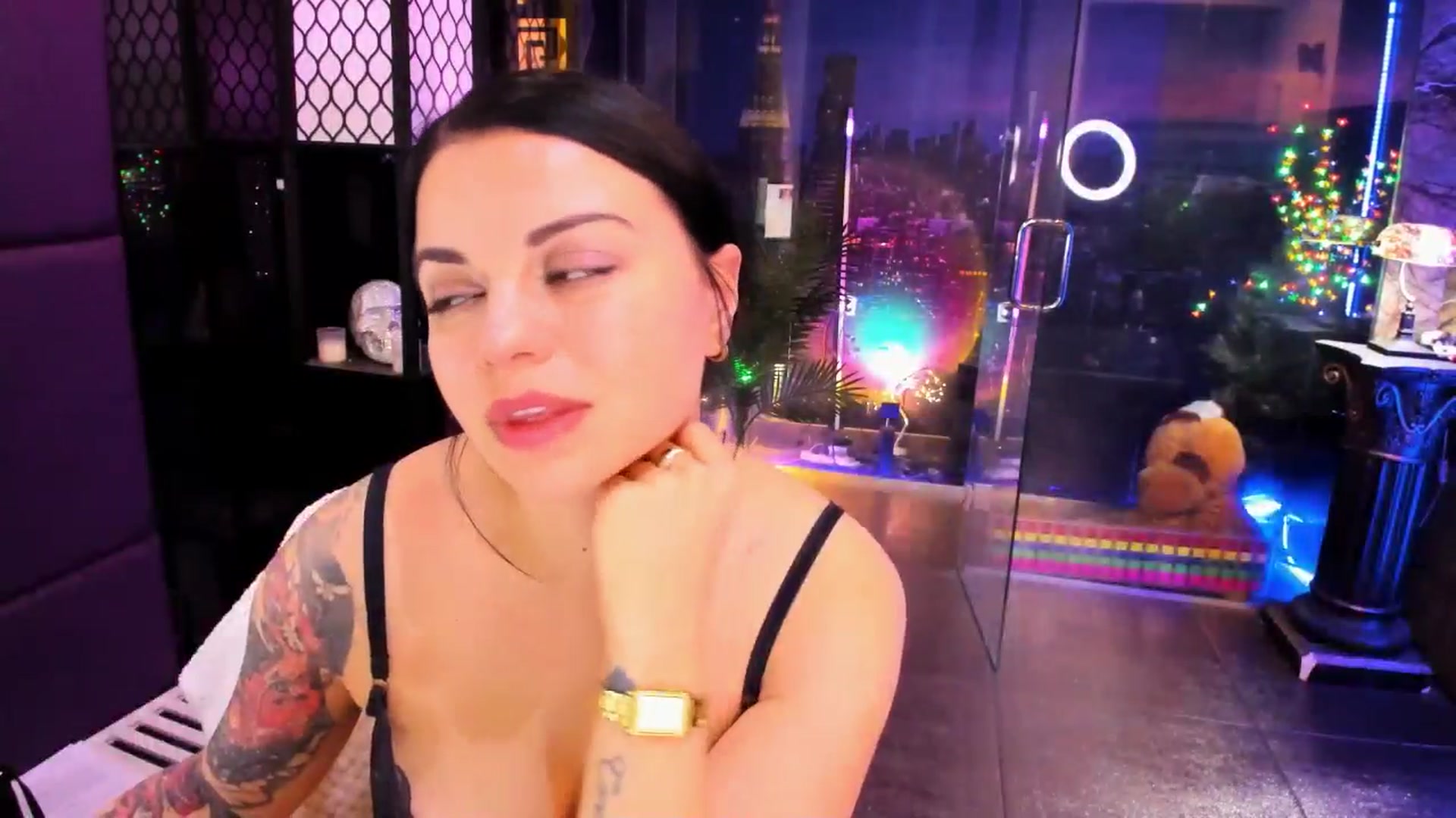 Gallery image thumbnail from sunn_o's myfreecams stream on, 02/06/2025, 11:49 image 13 of 20