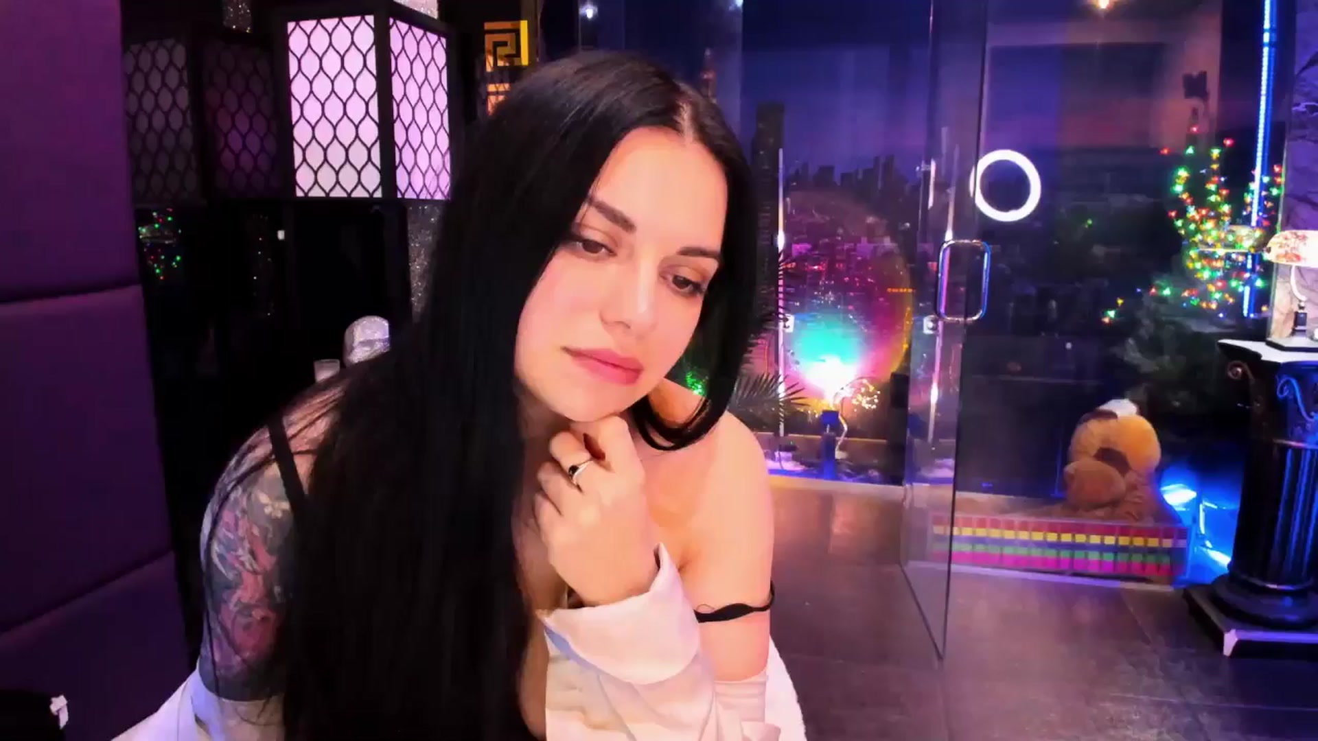 Gallery image thumbnail from sunn_o's myfreecams stream on, 02/08/2025, 12:24 image 5 of 20