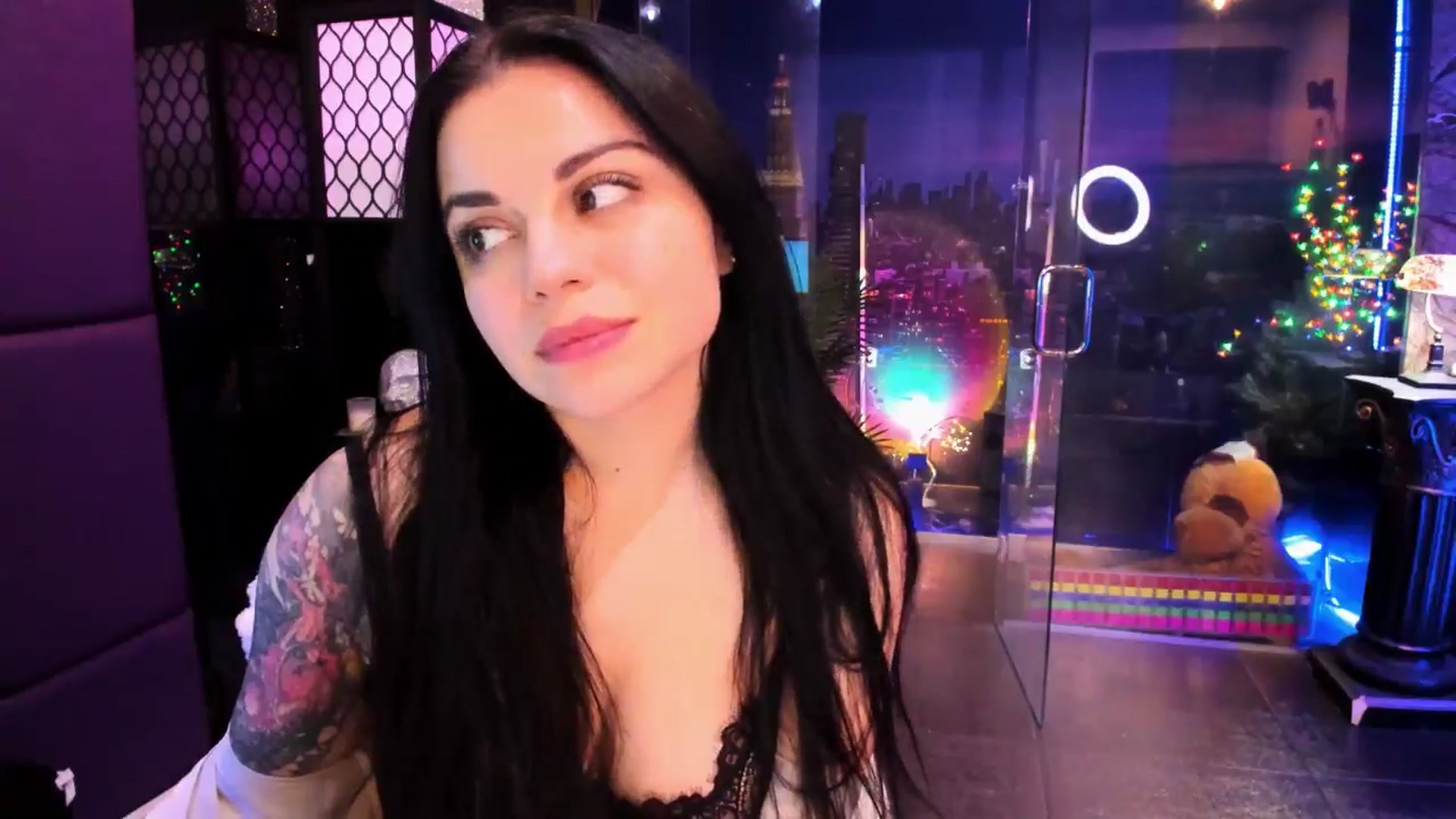 Gallery image thumbnail from sunn_o's myfreecams stream on, 02/08/2025, 12:24 image 6 of 20