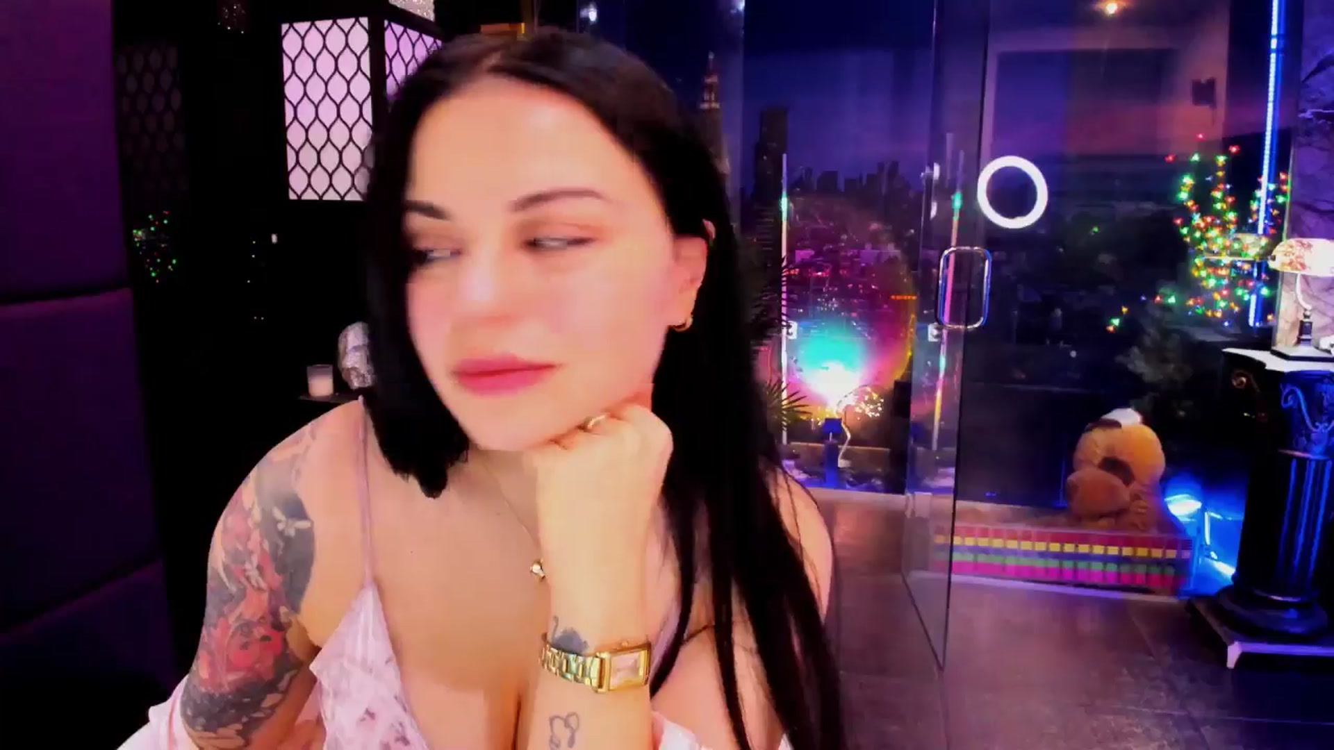 Gallery image thumbnail from sunn_o's myfreecams stream on, 02/11/2025, 09:51 image 19 of 20