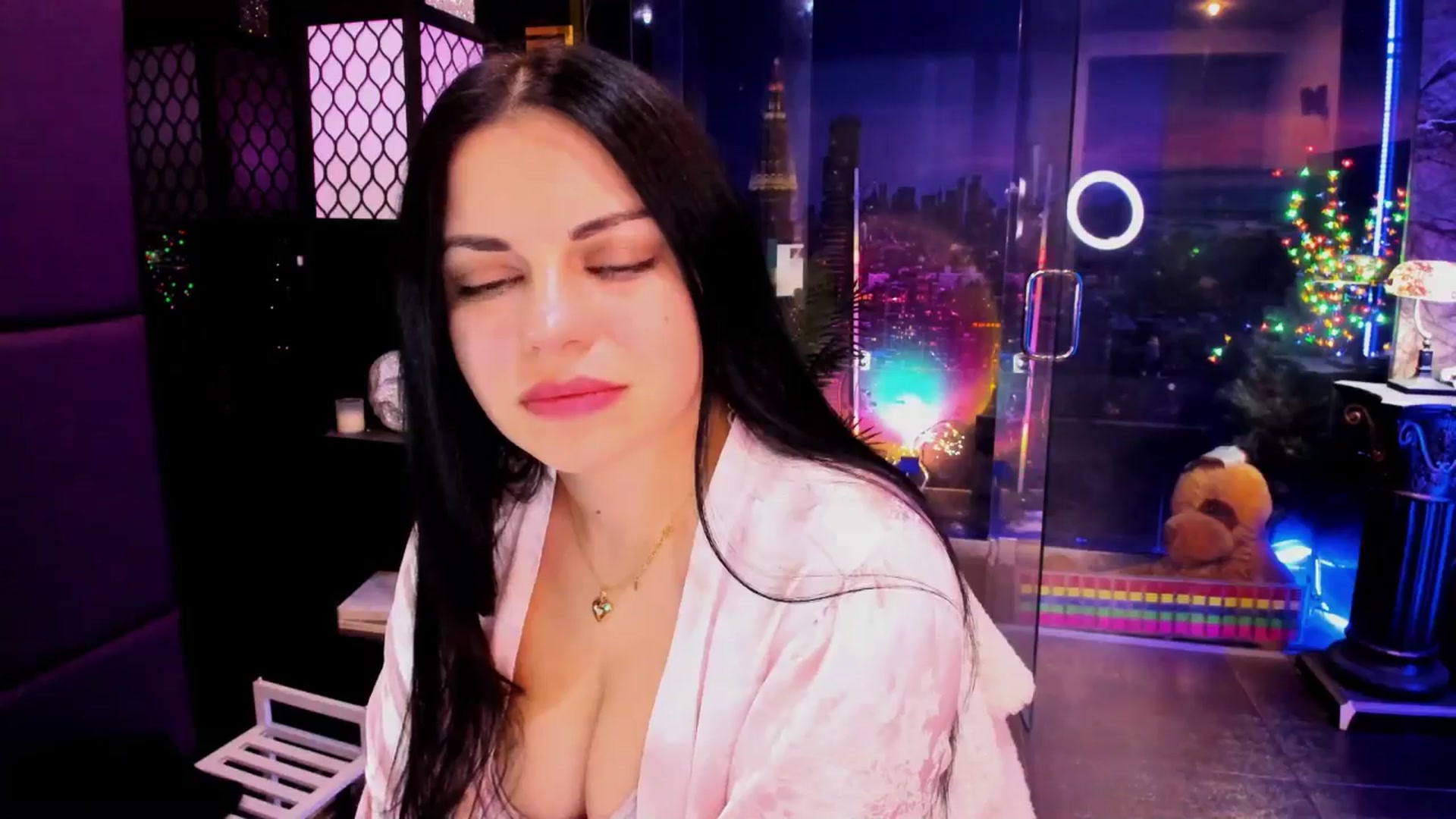 Gallery image thumbnail from sunn_o's myfreecams stream on, 02/11/2025, 10:39 image 13 of 20