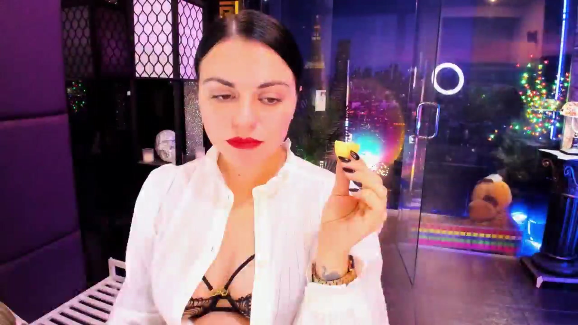 Gallery image thumbnail from sunn_o's myfreecams stream on, 02/14/2025, 12:39 image 14 of 20