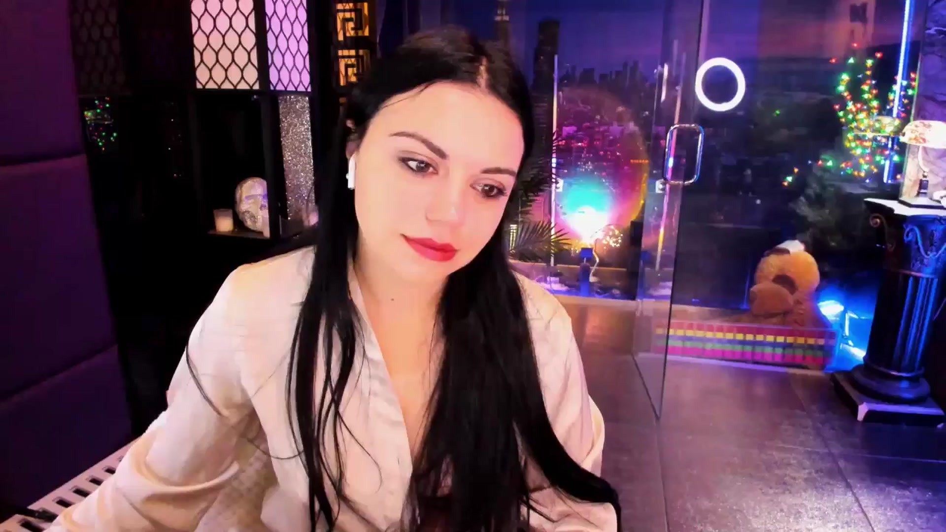 Gallery image thumbnail from sunn_o's myfreecams stream on, 02/18/2025, 08:42 image 8 of 20