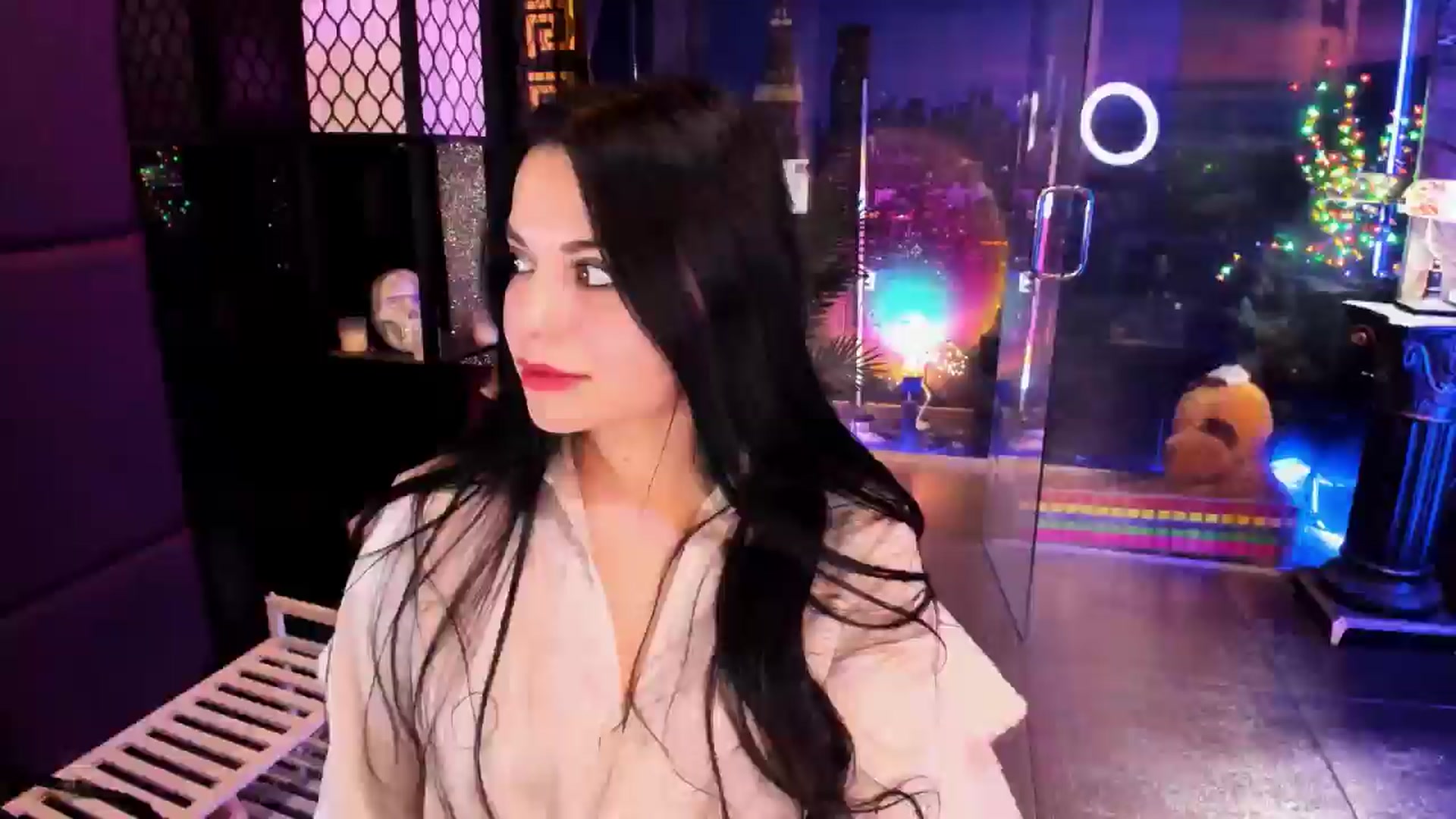 Gallery image thumbnail from sunn_o's myfreecams stream on, 02/18/2025, 09:27 image 15 of 20
