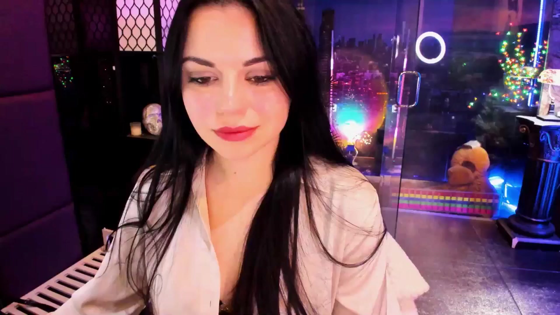 Gallery image thumbnail from sunn_o's myfreecams stream on, 02/18/2025, 09:27 image 16 of 20