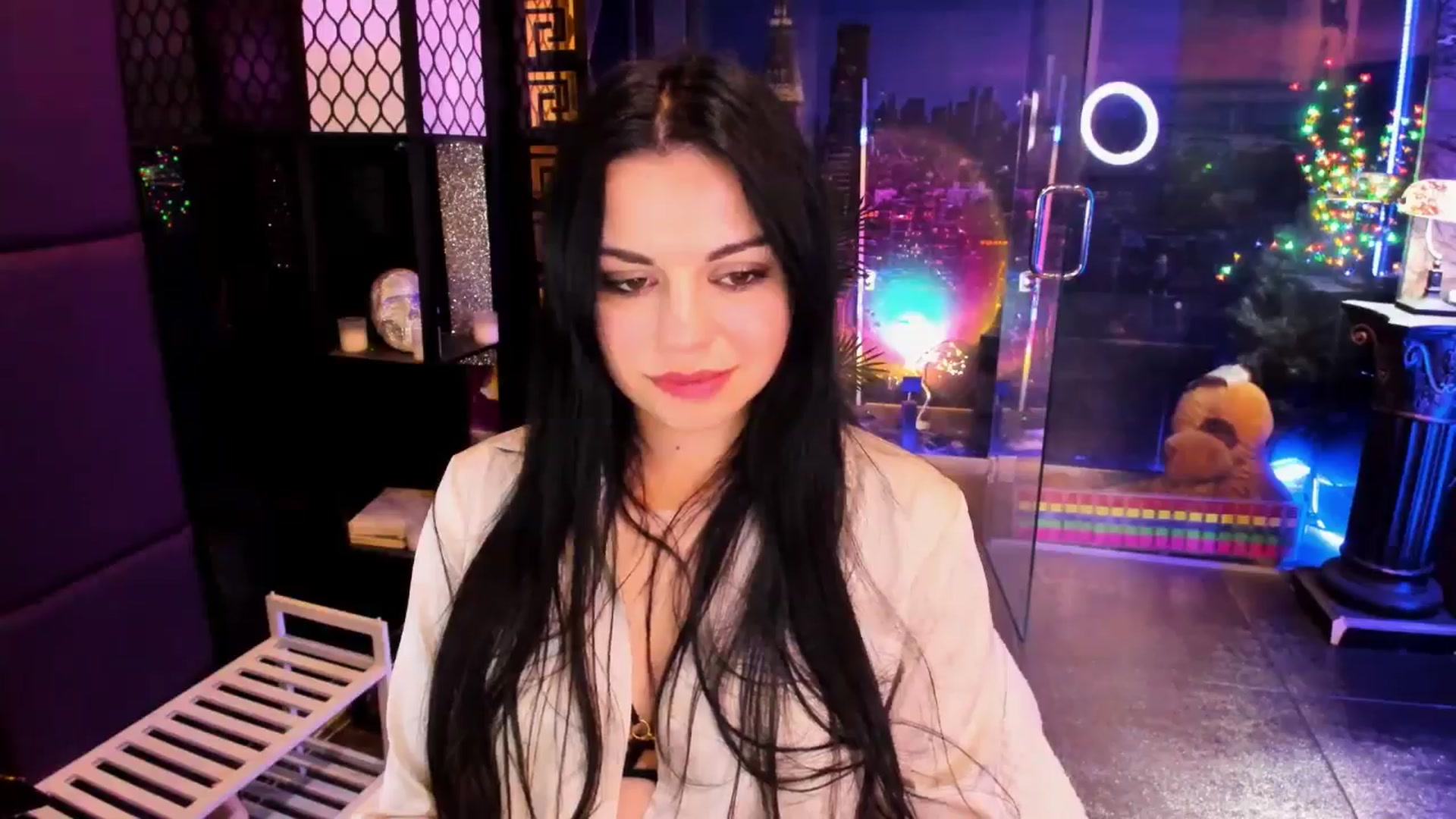 Gallery image thumbnail from sunn_o's myfreecams stream on, 02/18/2025, 12:53 image 4 of 20