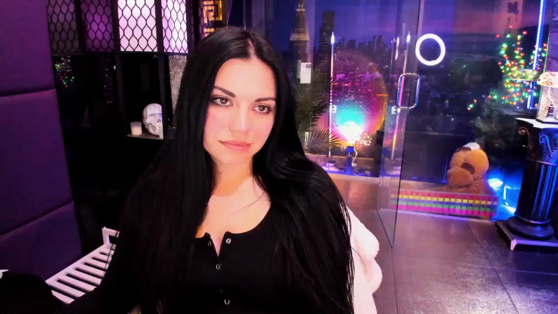 Gallery image thumbnail from sunn_o's myfreecams stream on, 02/19/2025, 10:10 image 14 of 20