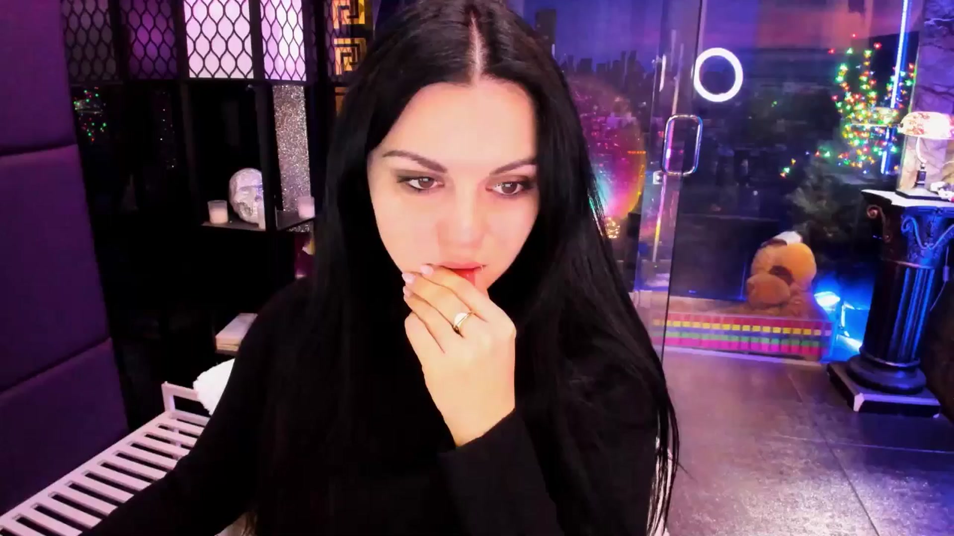 Gallery image thumbnail from sunn_o's myfreecams stream on, 02/20/2025, 08:30 image 8 of 20