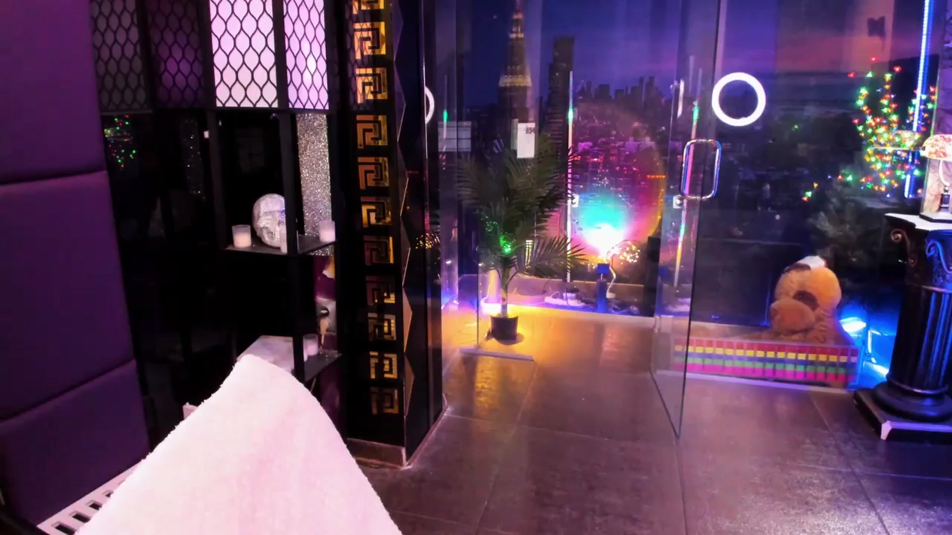 Gallery image thumbnail from sunn_o's myfreecams stream on, 02/24/2025, 14:56 image 9 of 20